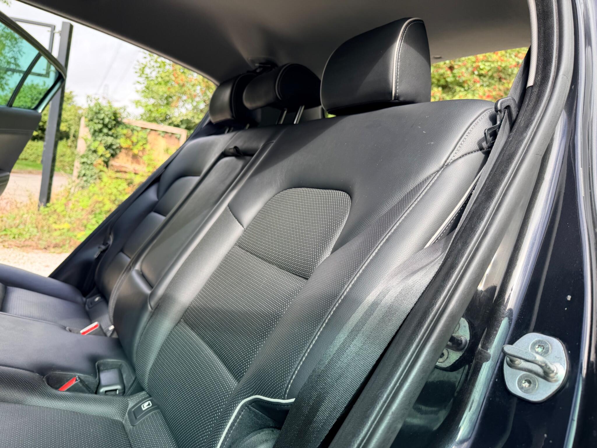Kia Sportage view 45