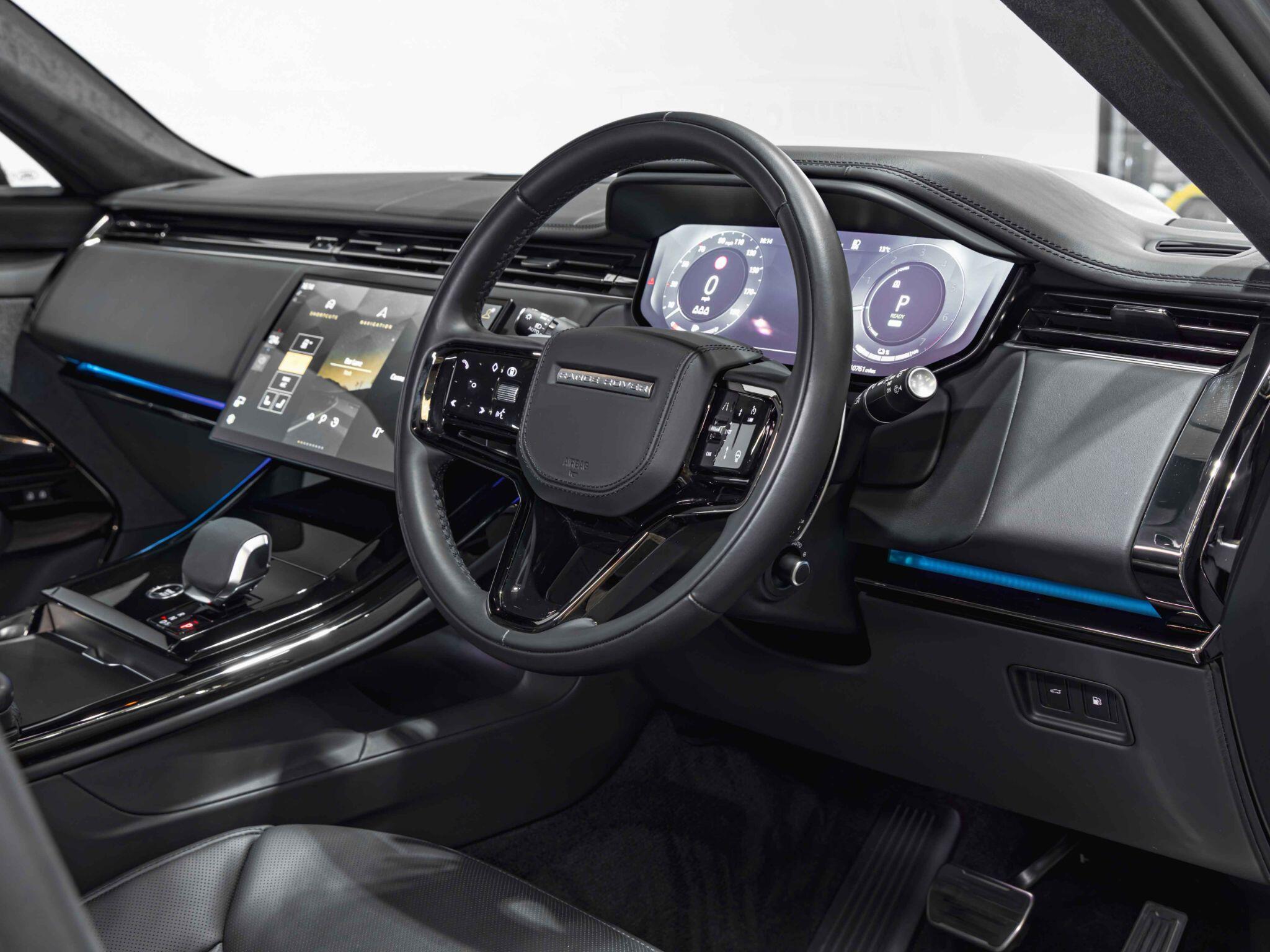Land Rover Range Rover Sport view 17