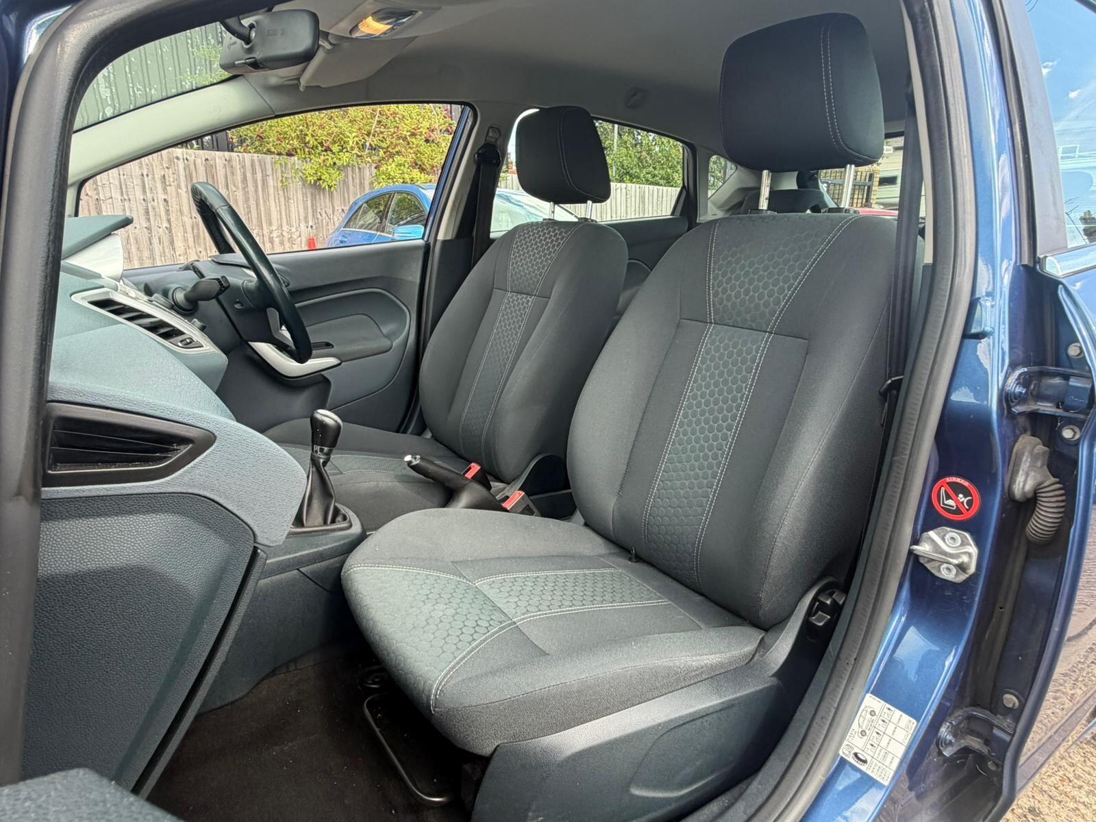 Ford Fiesta view 20