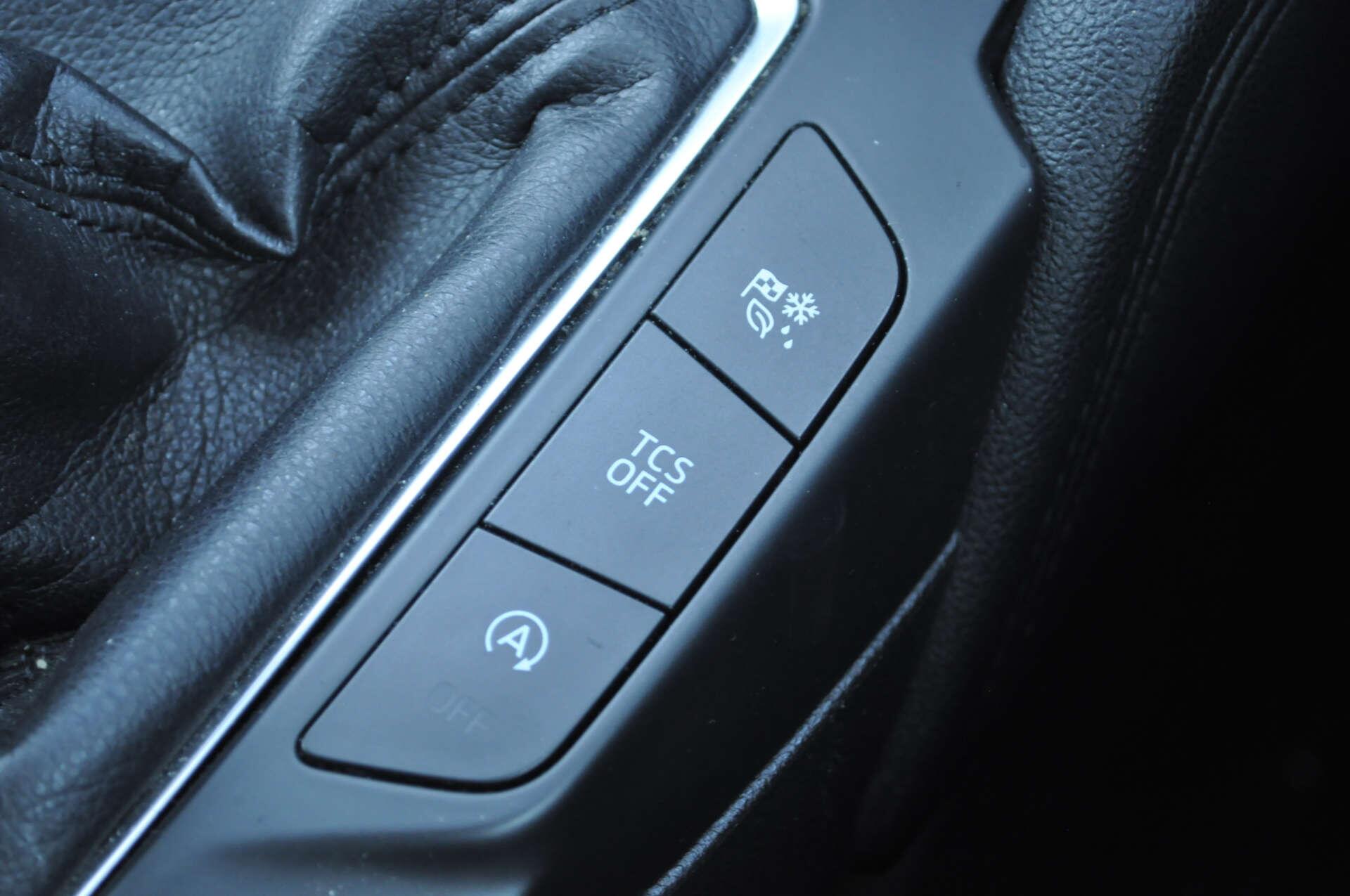Ford Focus view 19
