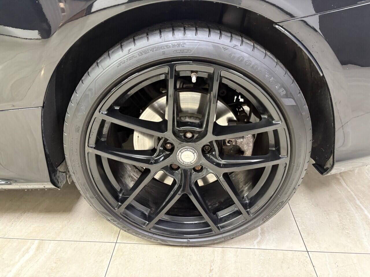 Mercedes-Benz C-Class view 15