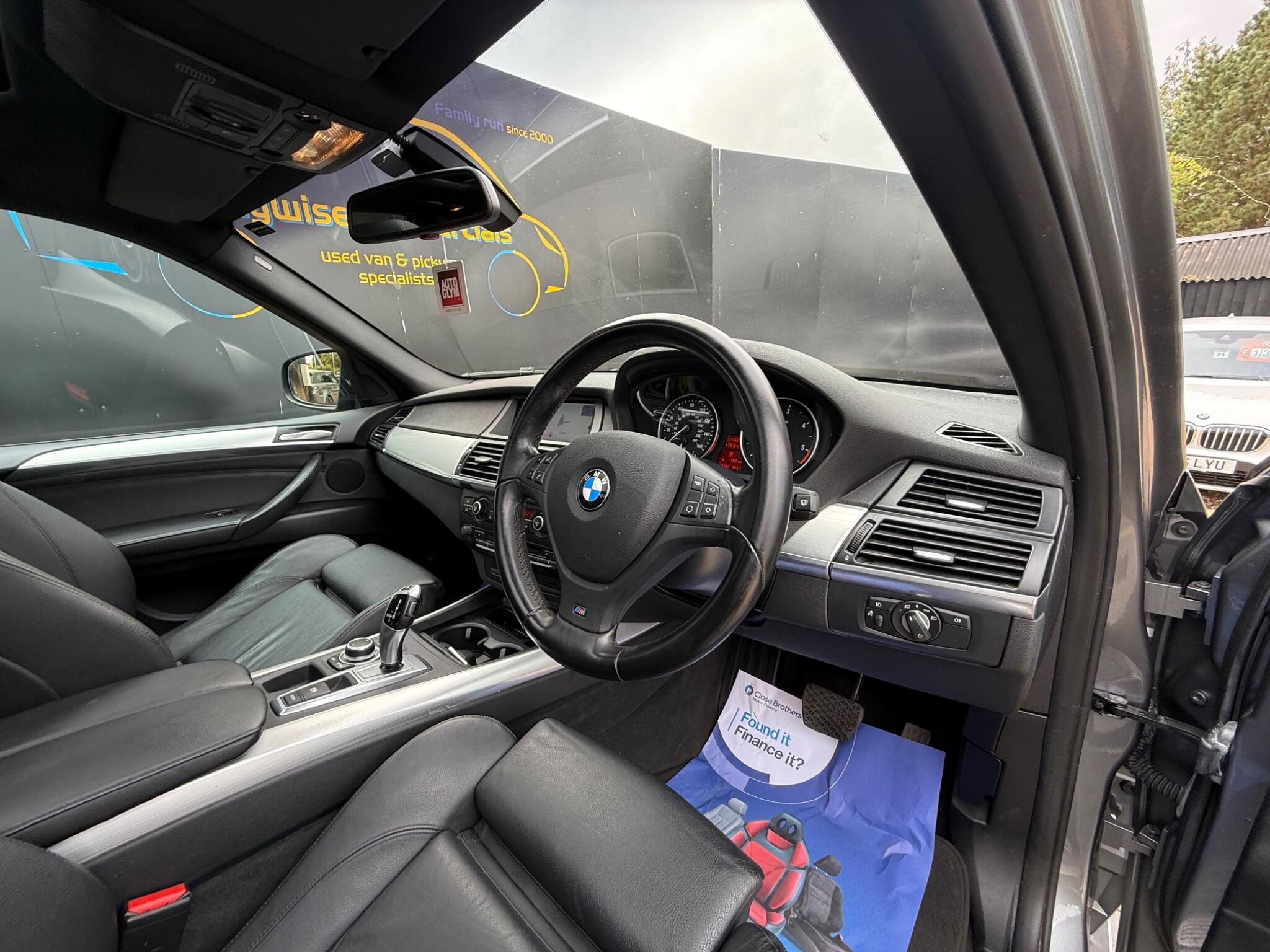 BMW X5 view 18