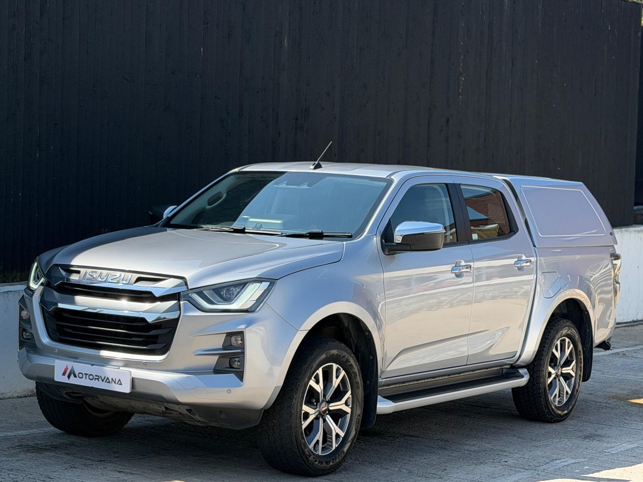 Isuzu D-Max view 9