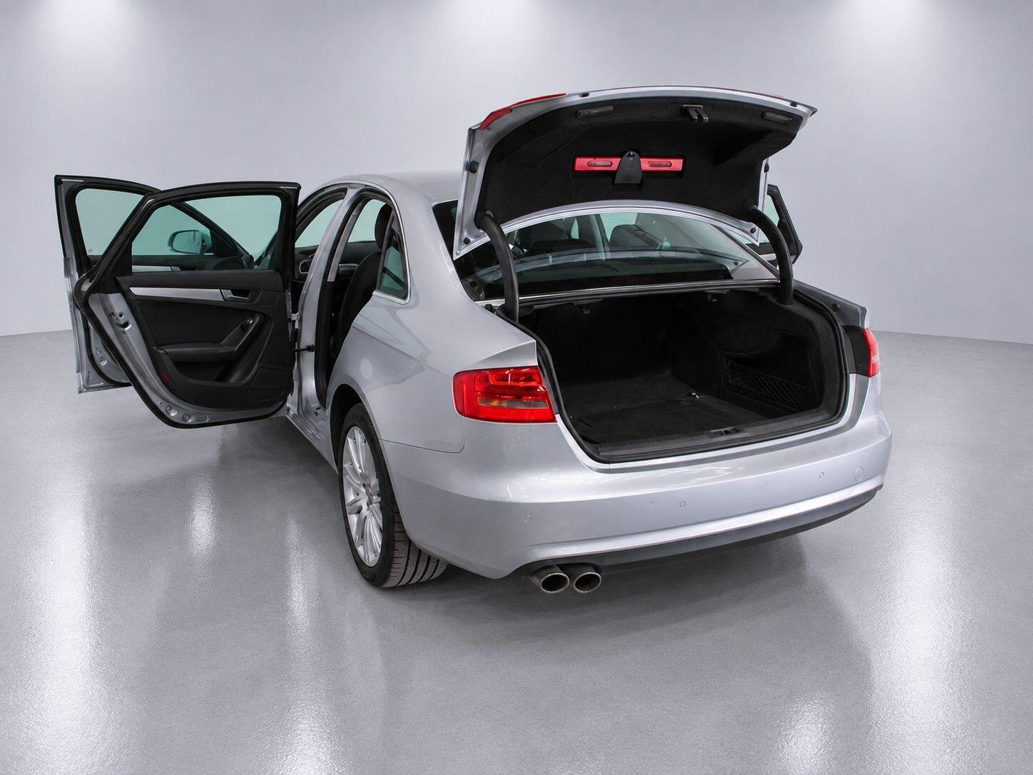 Audi A4 view 20