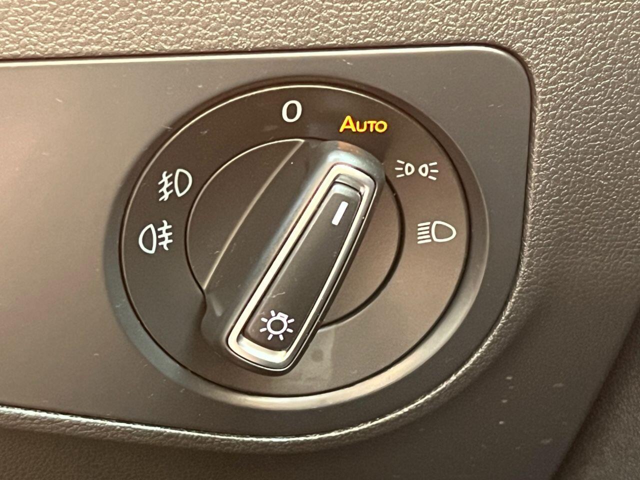 Volkswagen Tiguan view 17