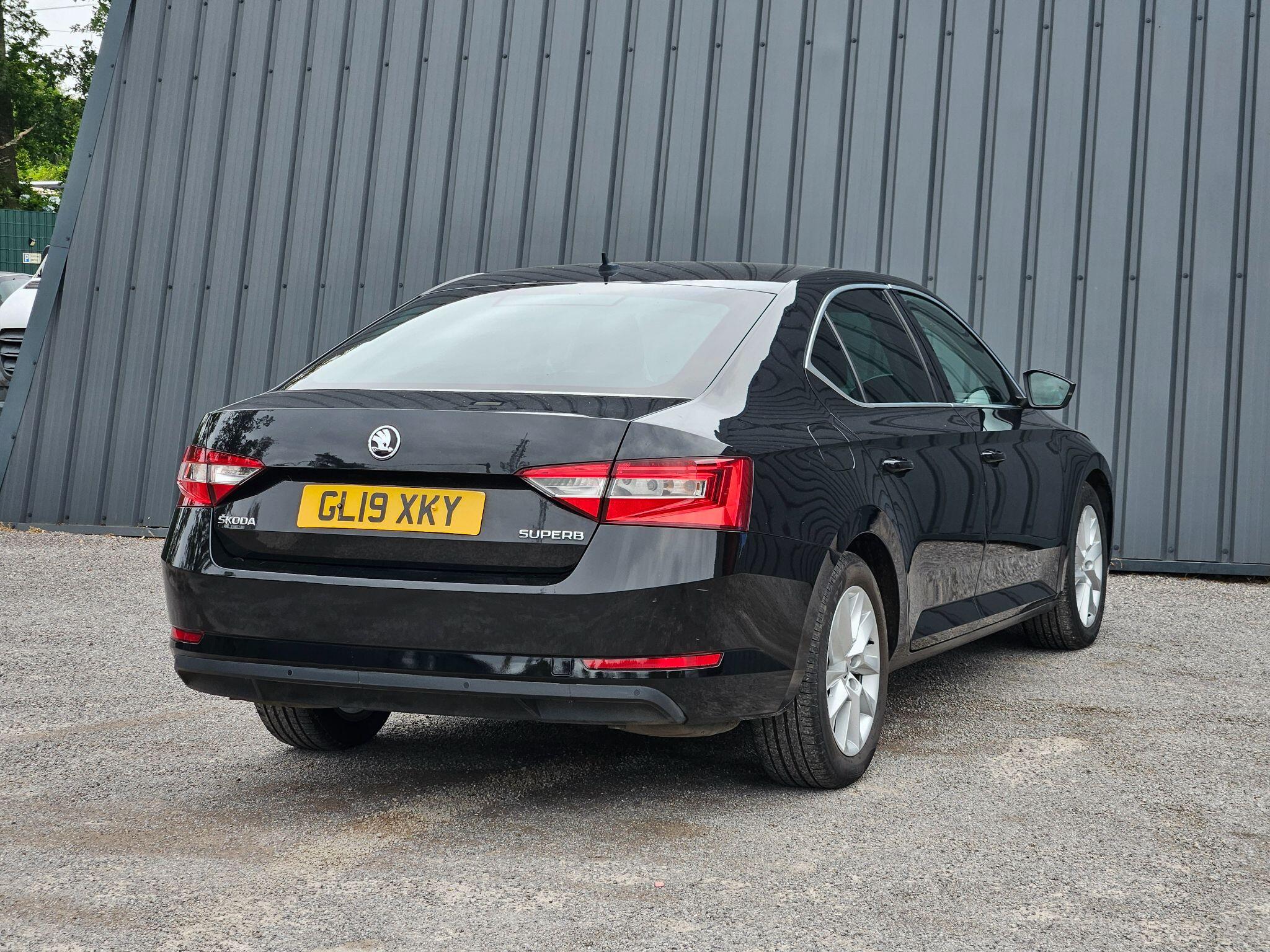 2019 Skoda Superb image 14