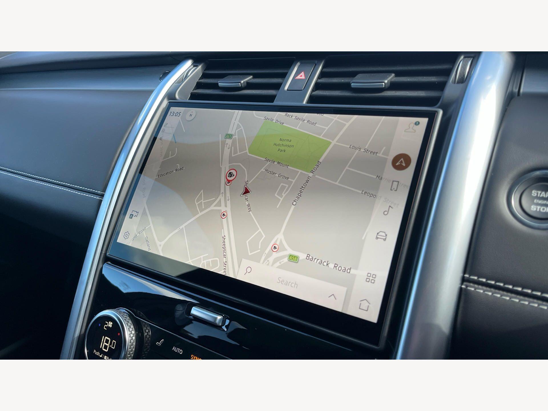 Land Rover Discovery view 13