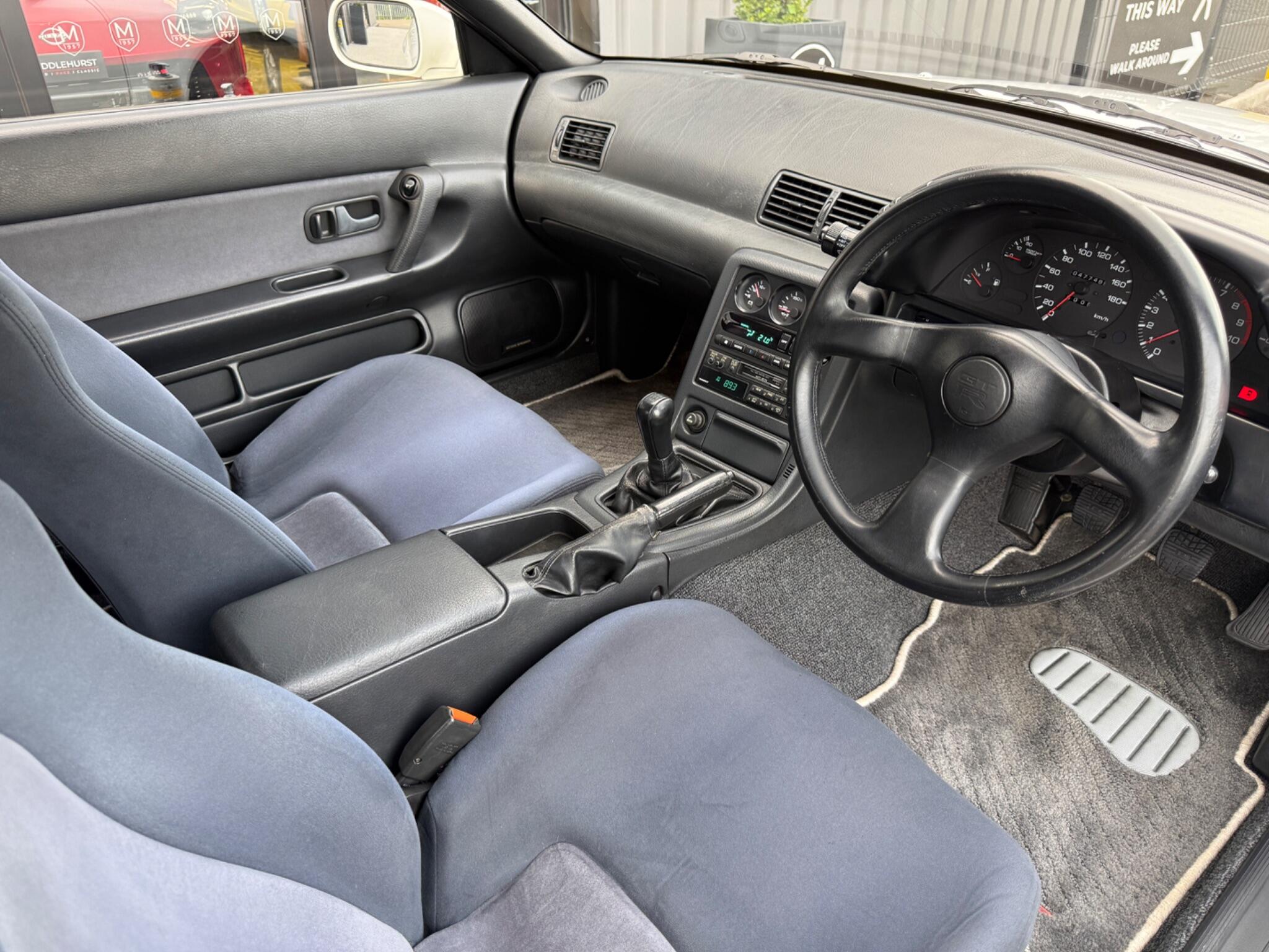 Nissan Skyline view 11