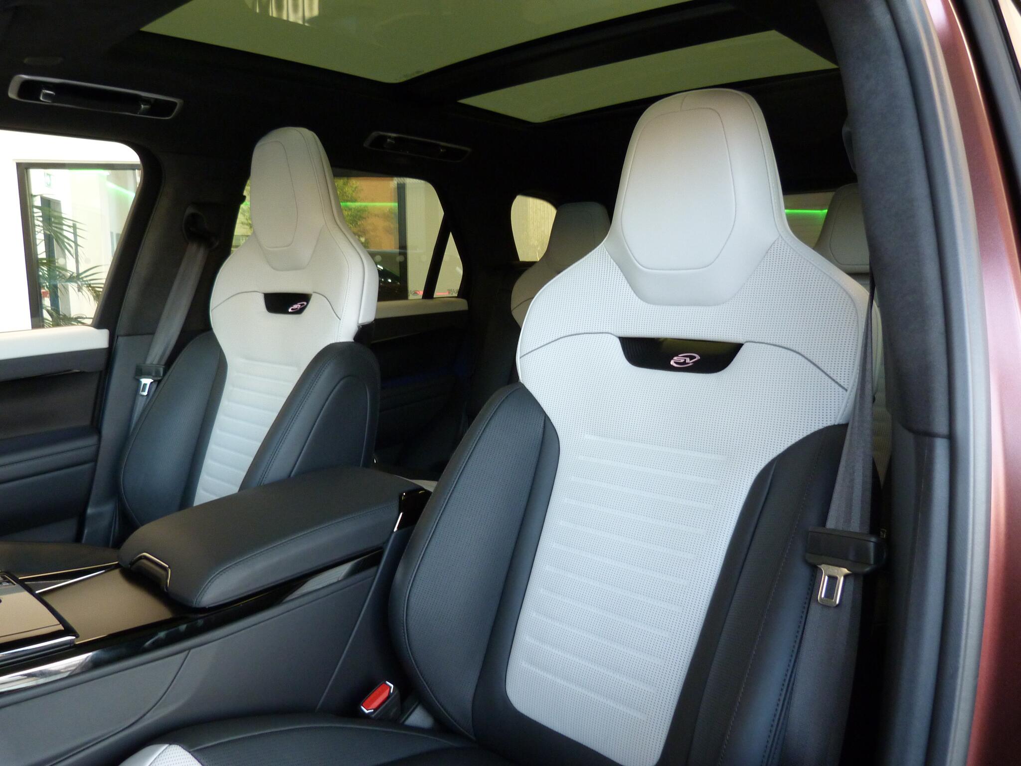 Land Rover Range Rover Sport view 18
