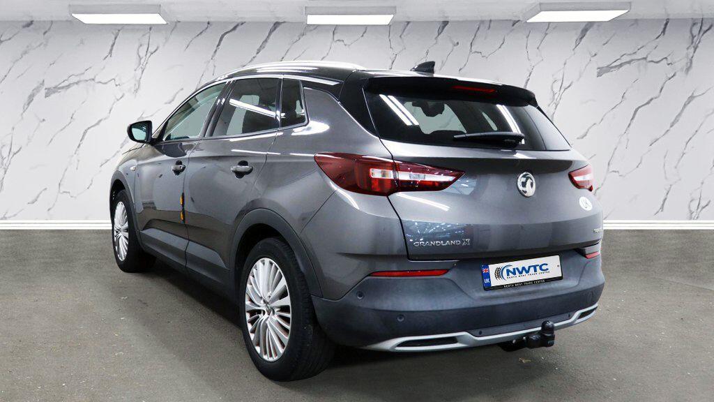 Vauxhall Grandland X view 5
