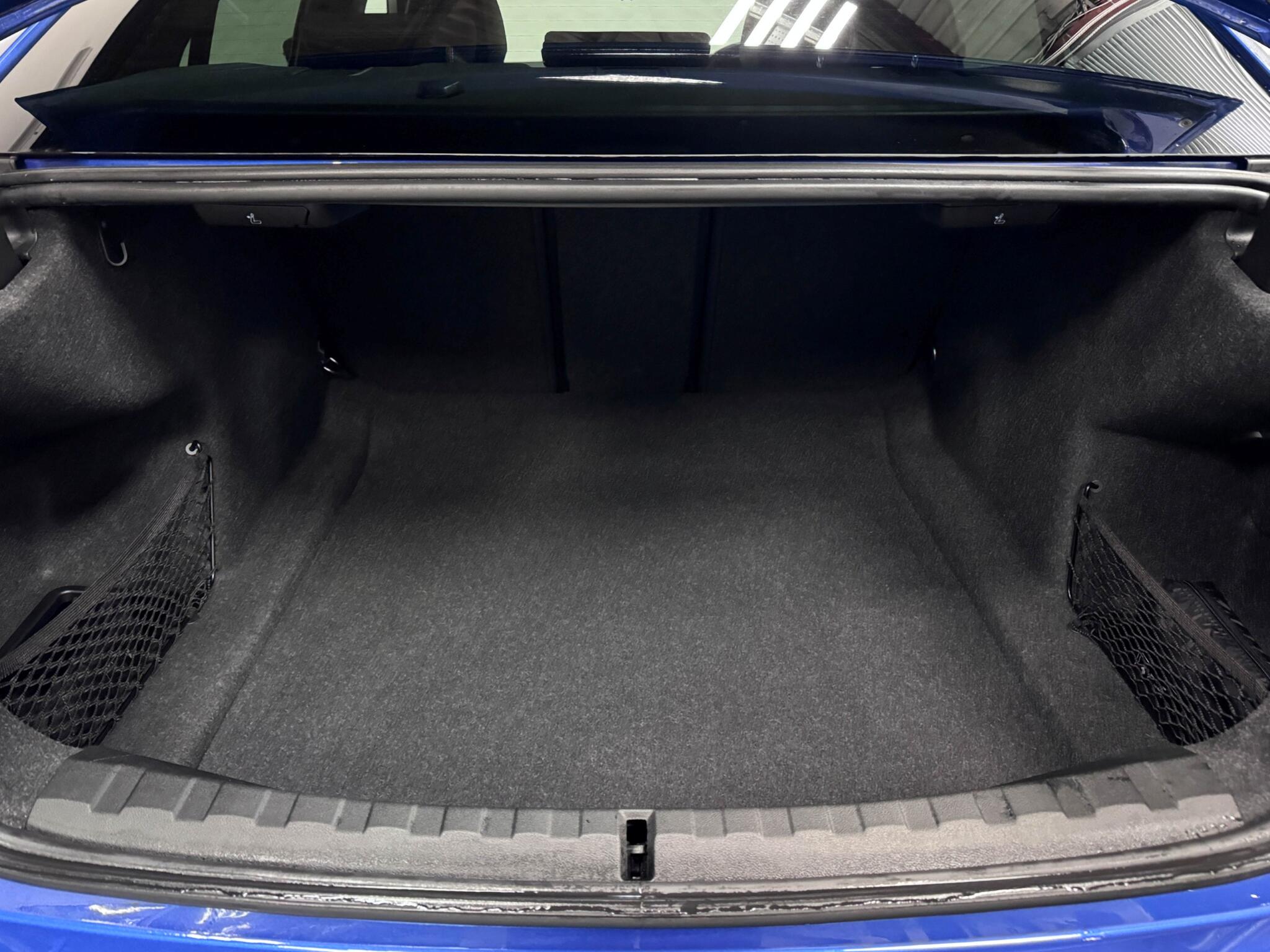 BMW 3 Series view 7