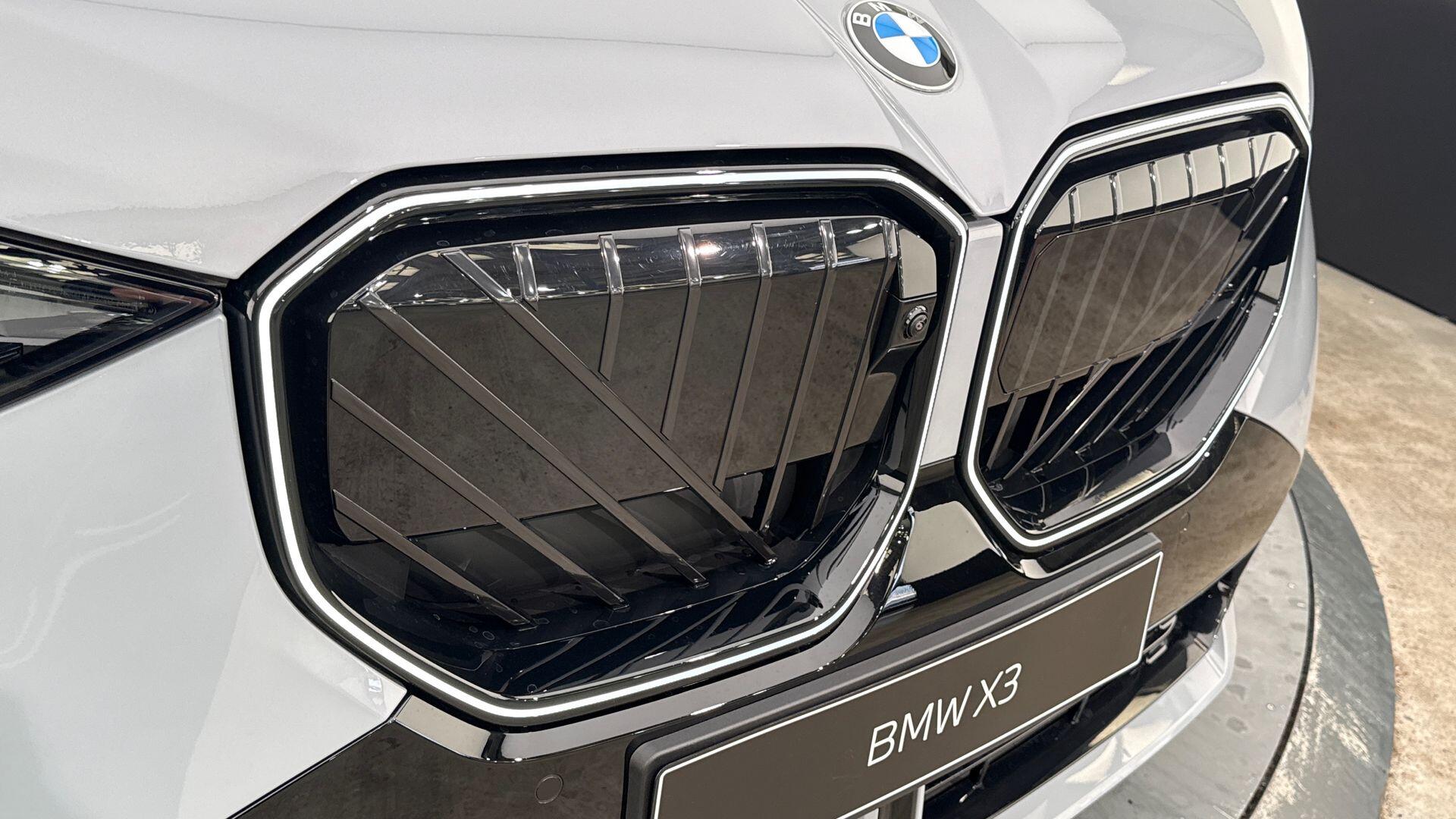 BMW X3 view 32