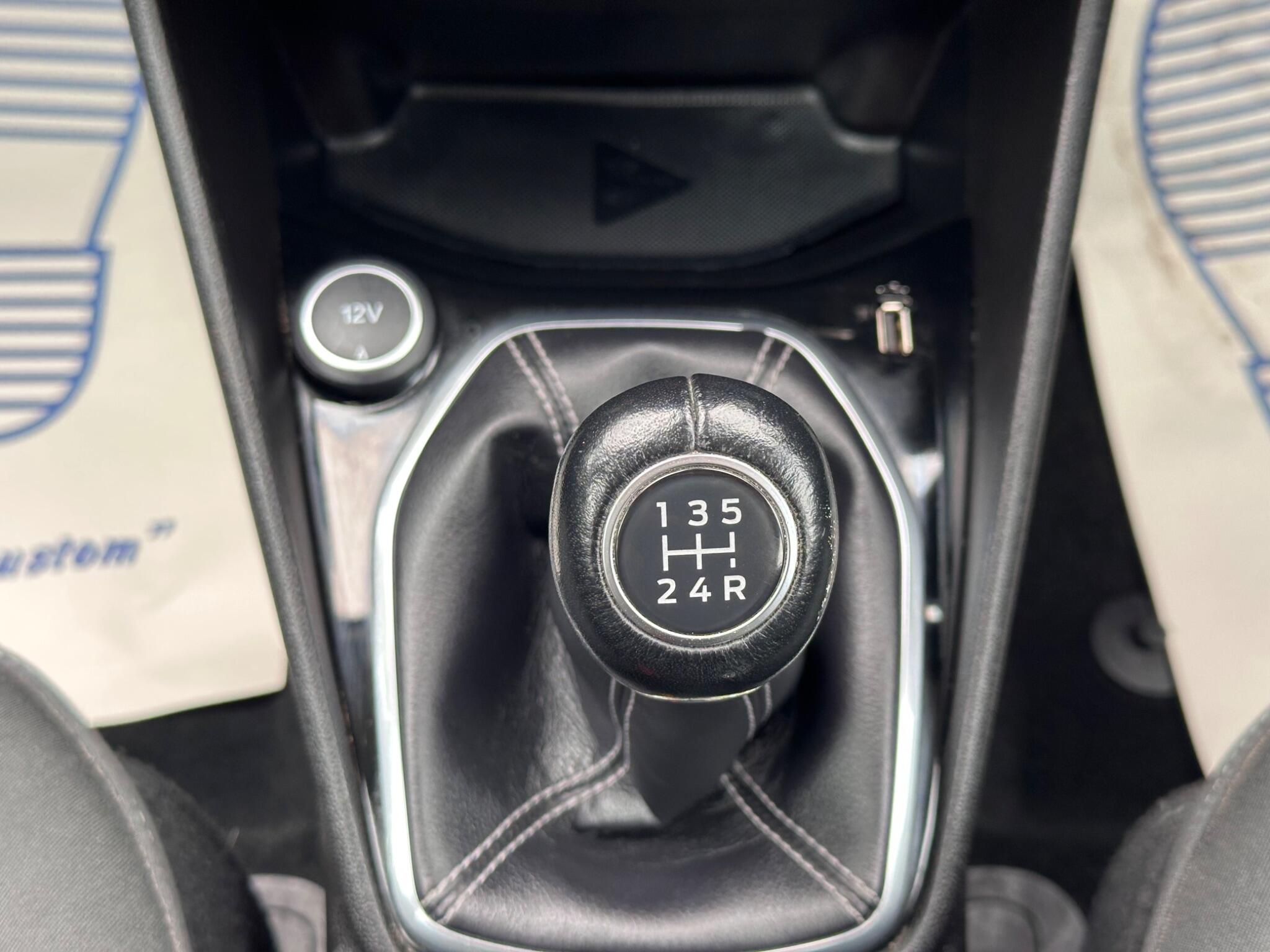 Ford Fiesta view 40