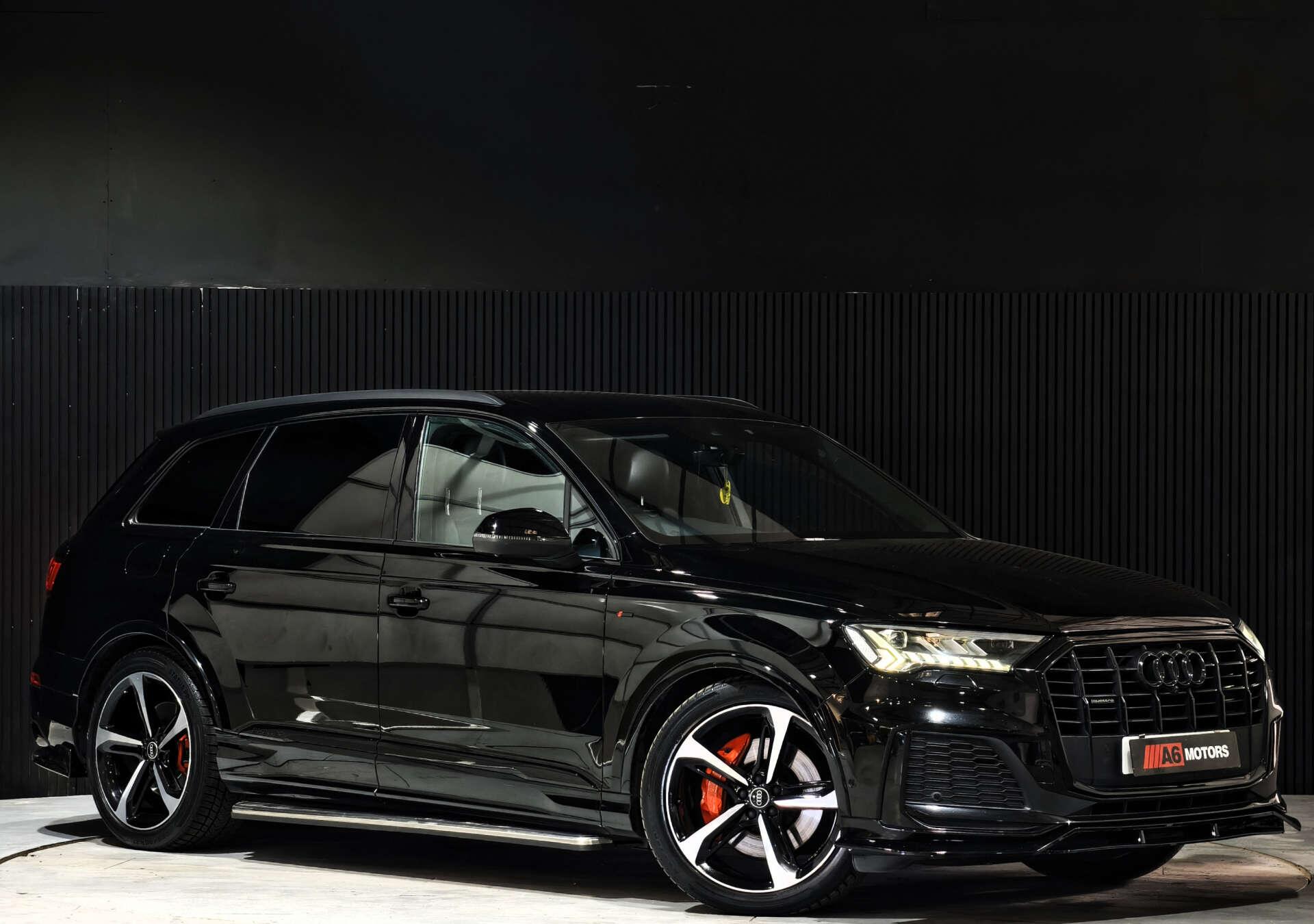 Audi Q7 main image