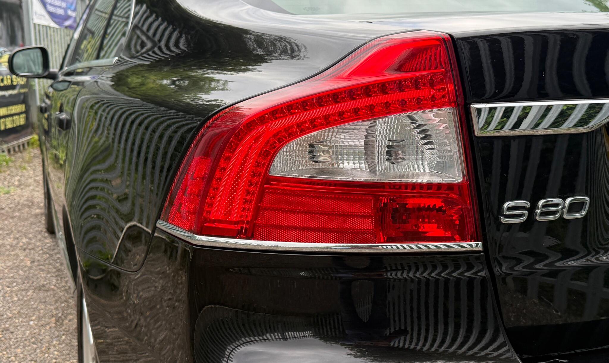 2015 Volvo S80 image 47