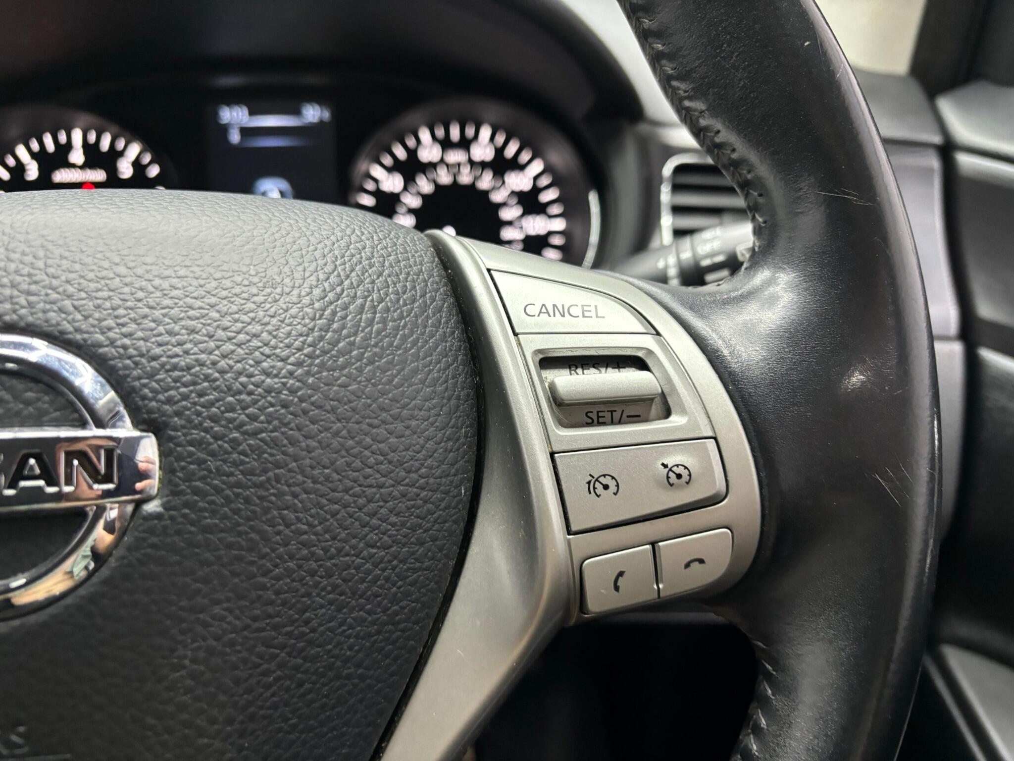 Nissan Pulsar view 12