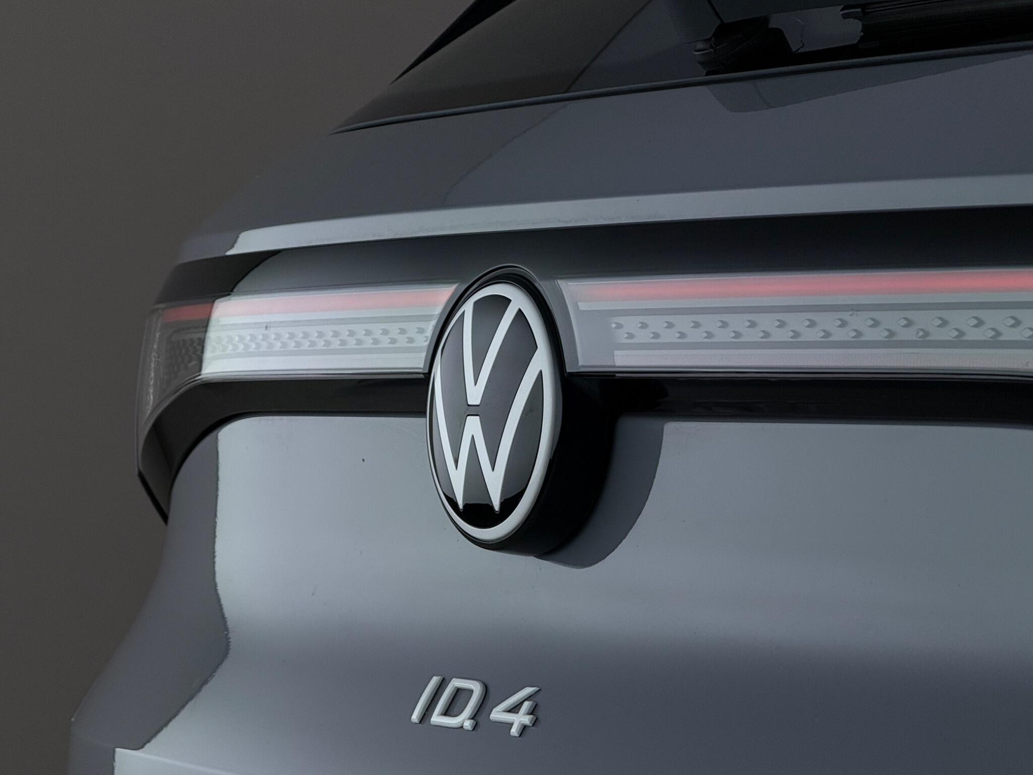 Volkswagen ID.4 view 15