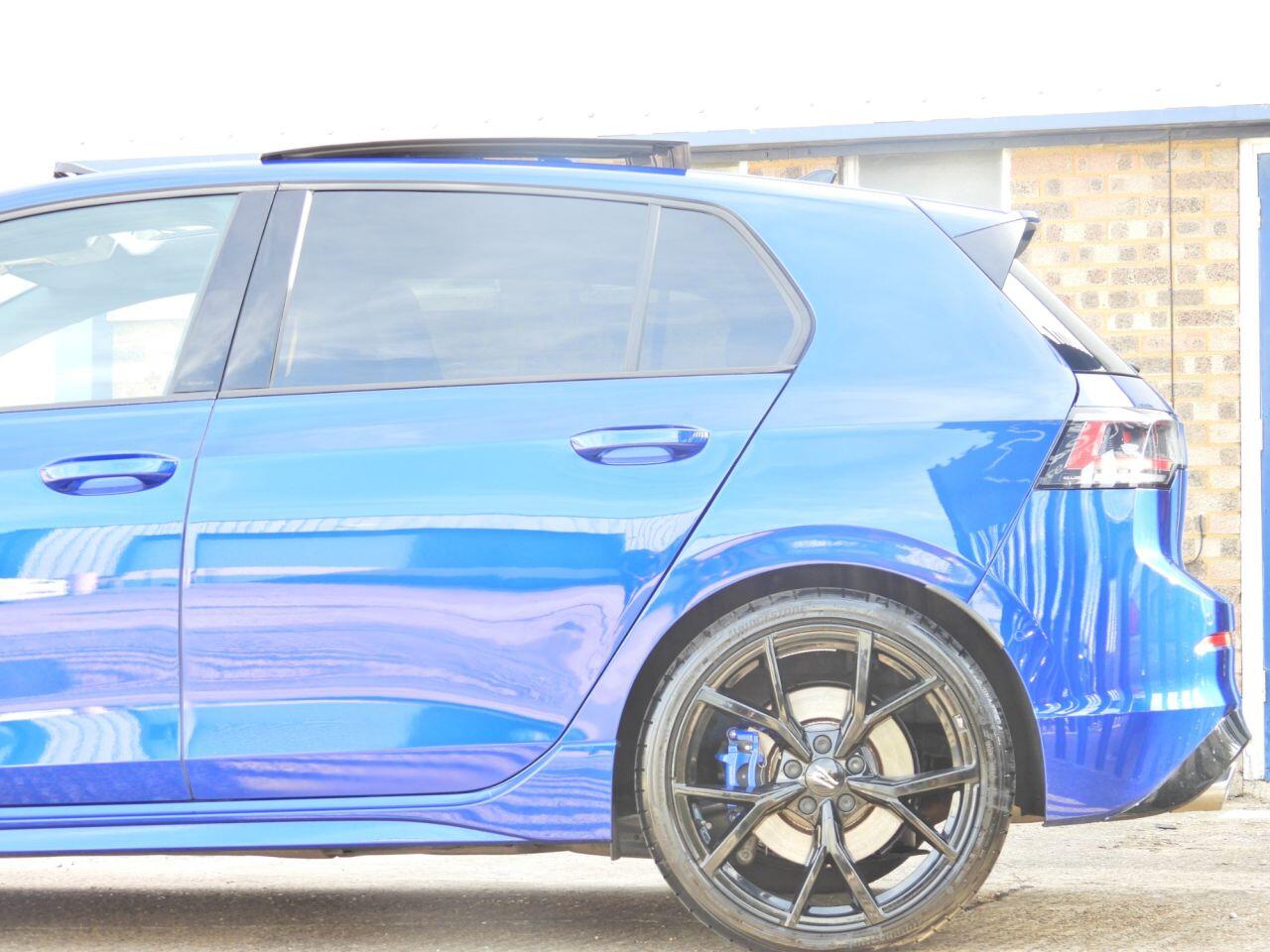 Volkswagen Golf view 20