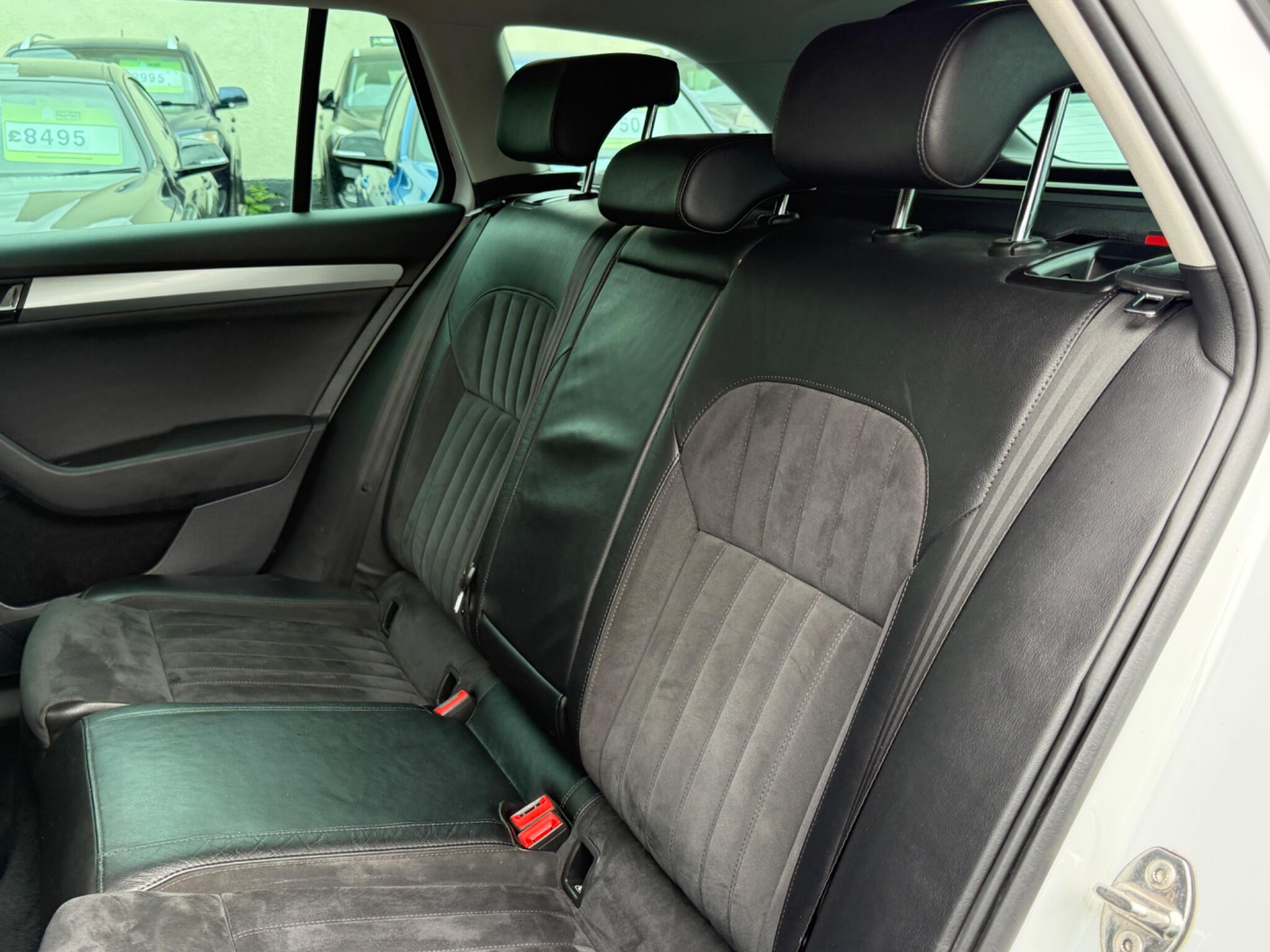 Skoda Superb - Image 49