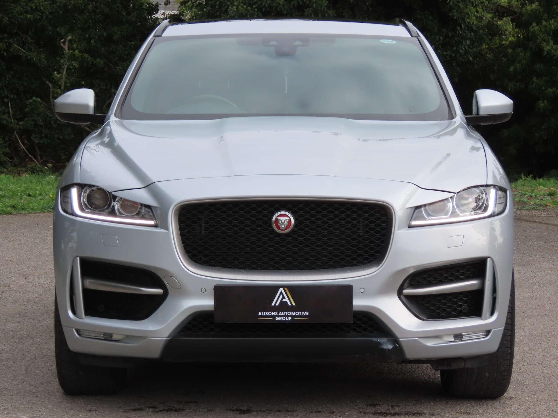 Jaguar F-Pace view 2