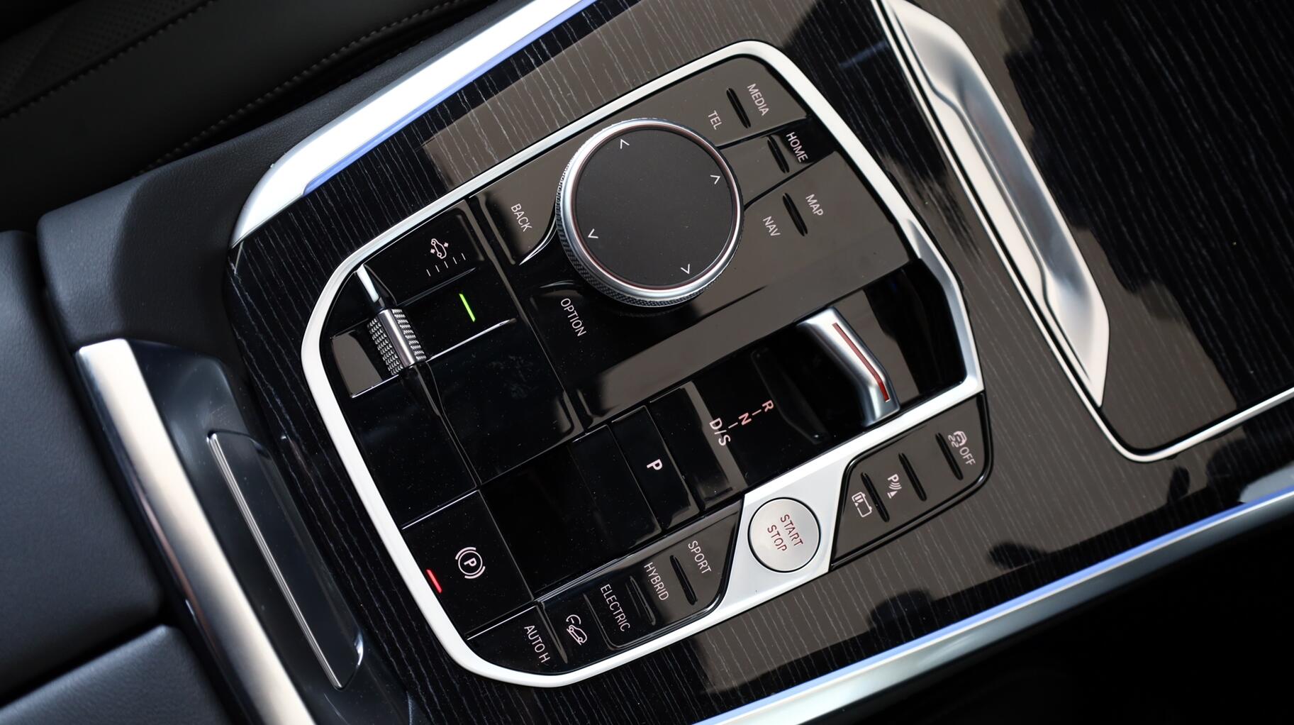 BMW X5 view 10