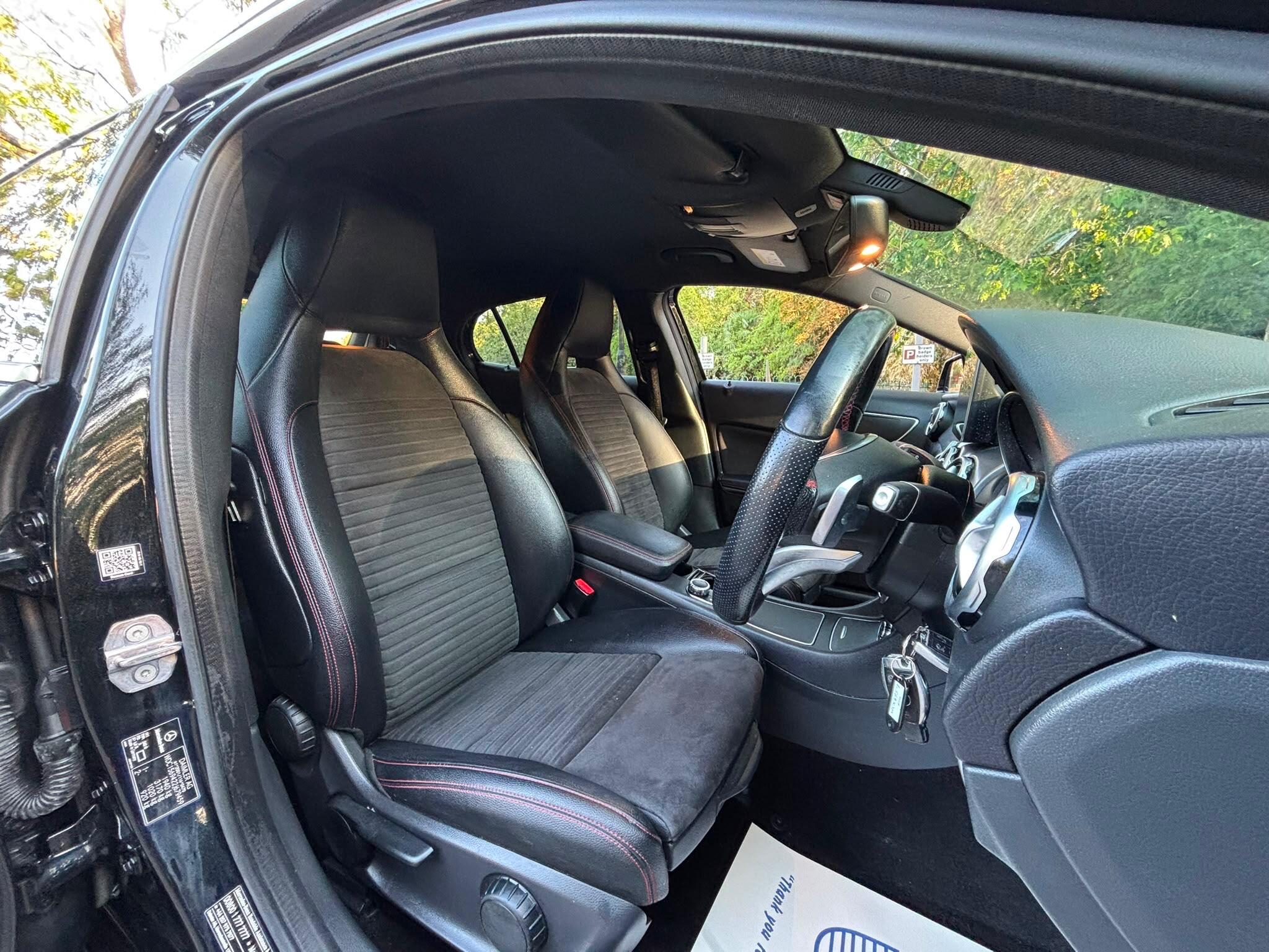 Mercedes-Benz Gla view 11