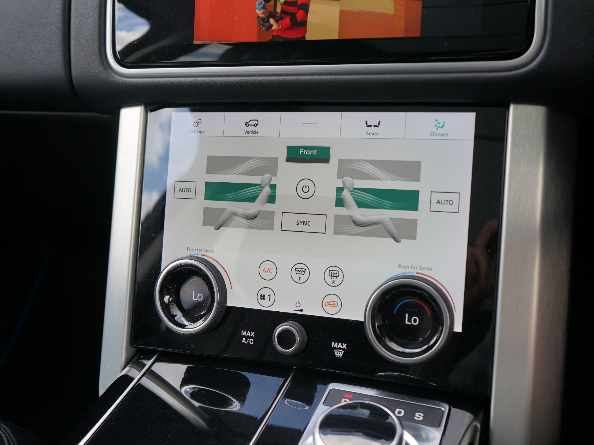 Land Rover Range Rover view 32