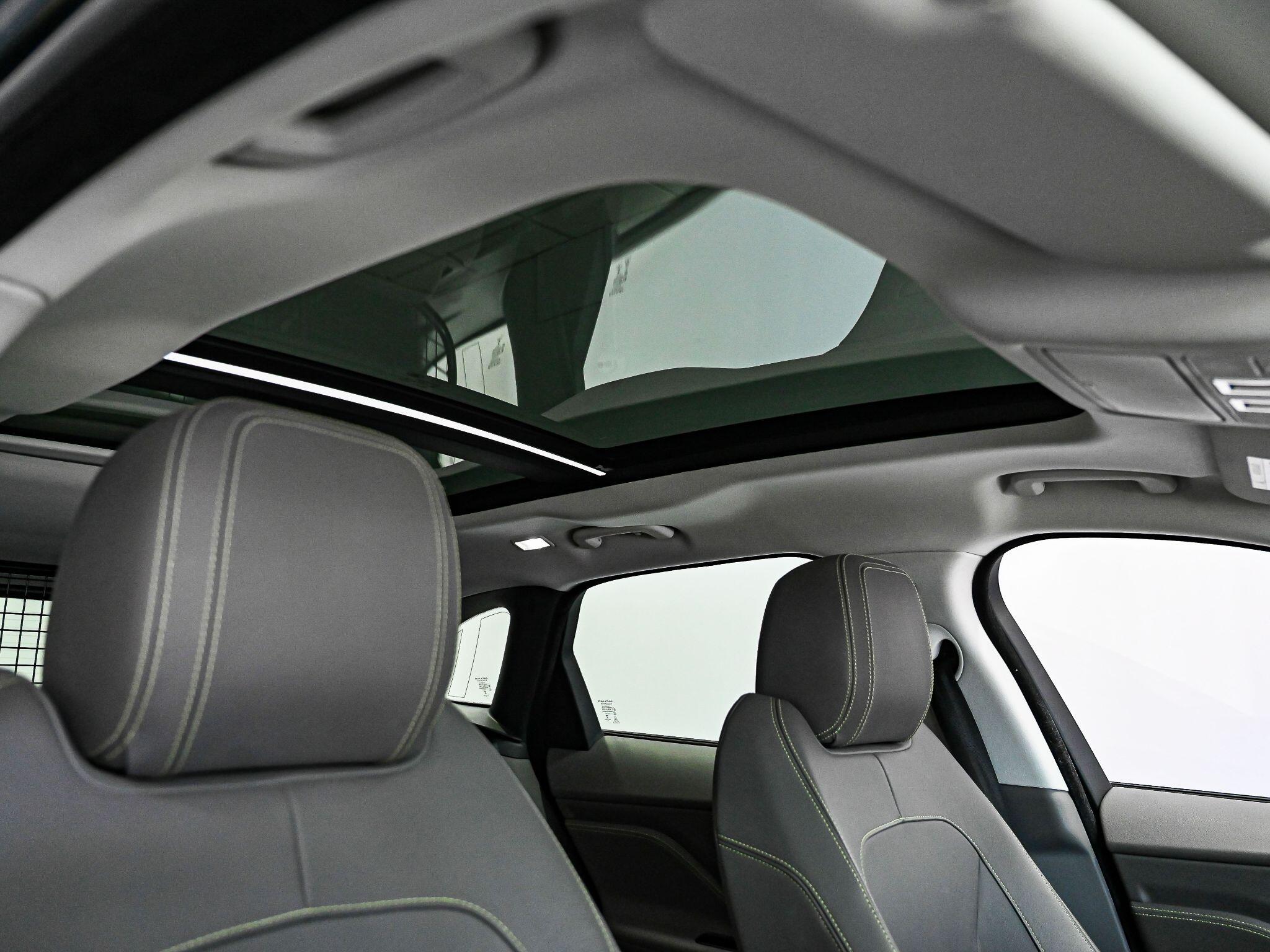 Jaguar F-Pace view 3