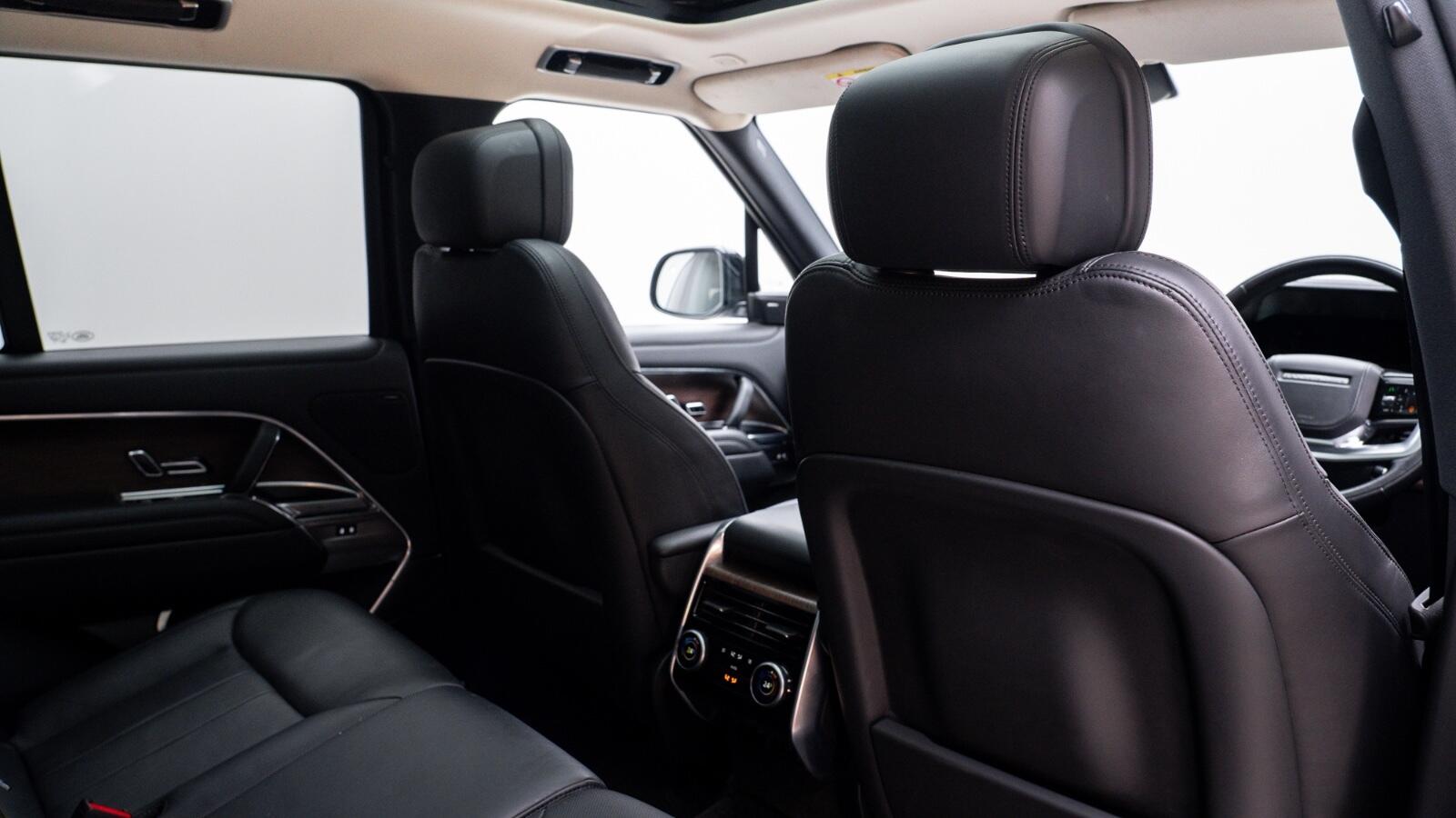 Land Rover Range Rover view 9