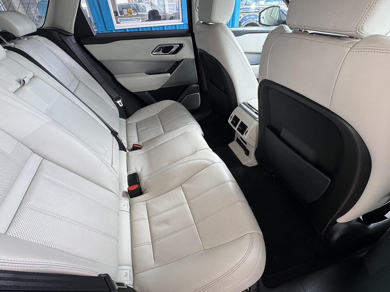 Land Rover Range Rover Velar view 14