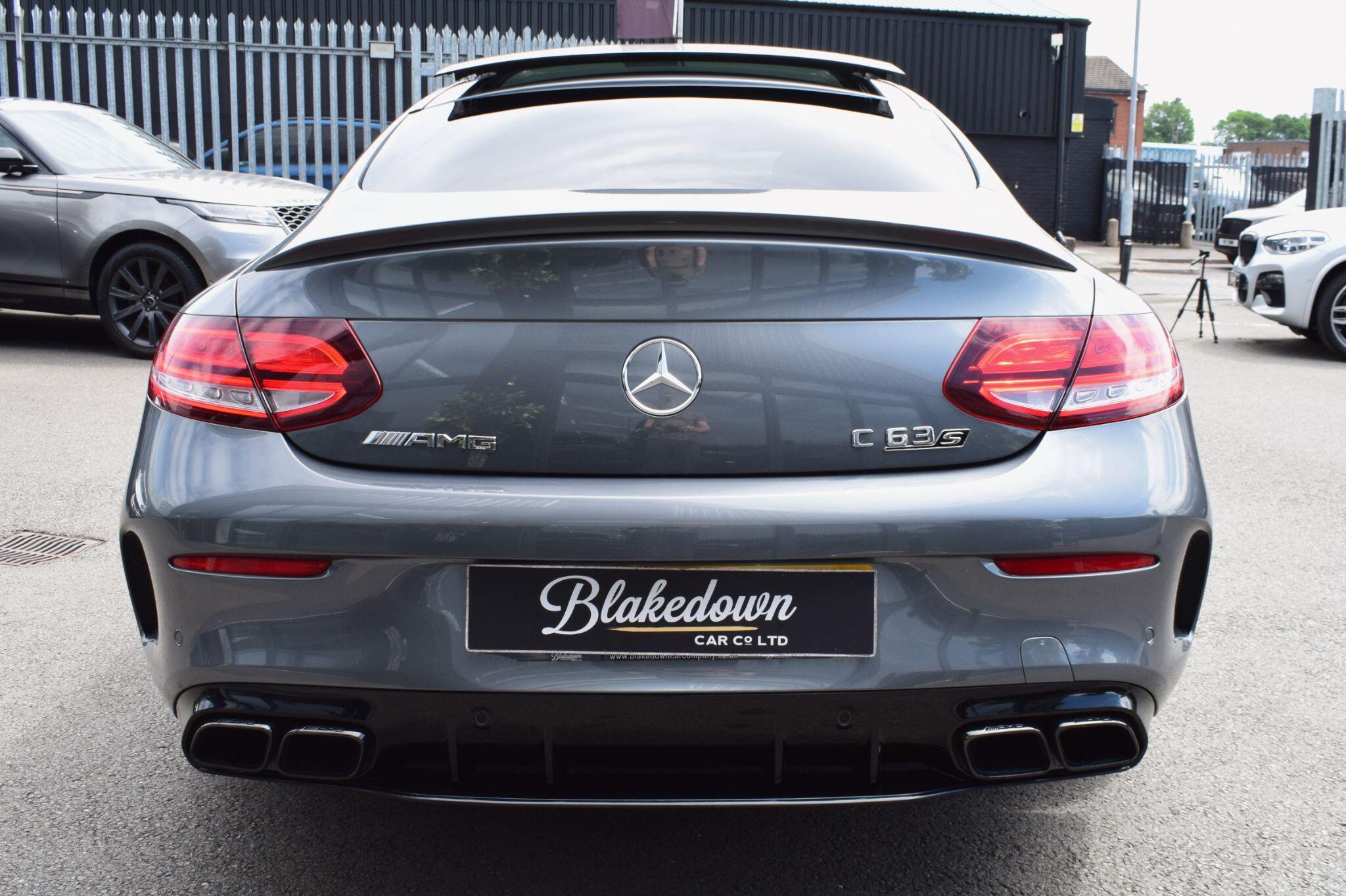 Mercedes-Benz C-Class view 6
