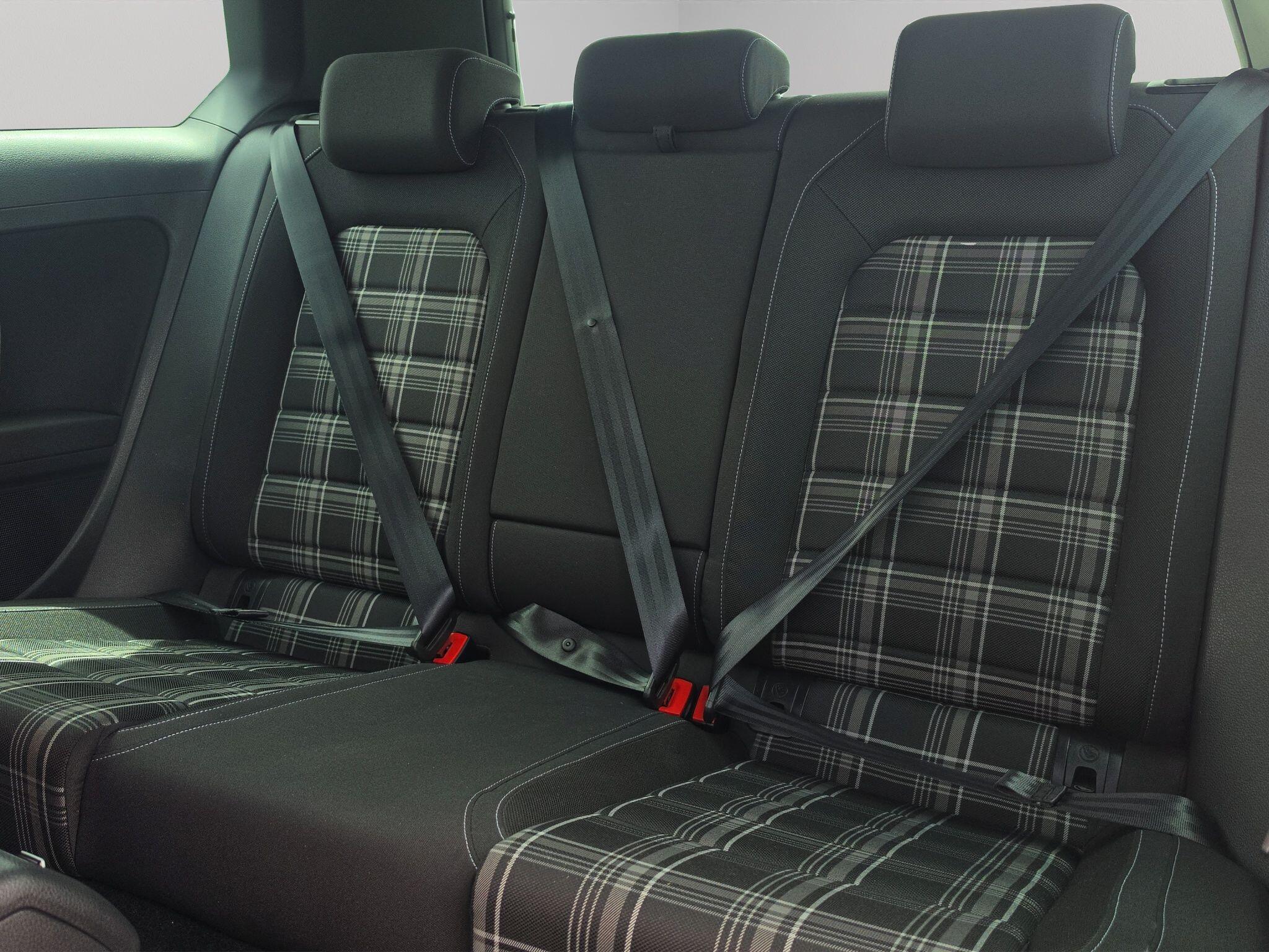 Volkswagen Golf view 13