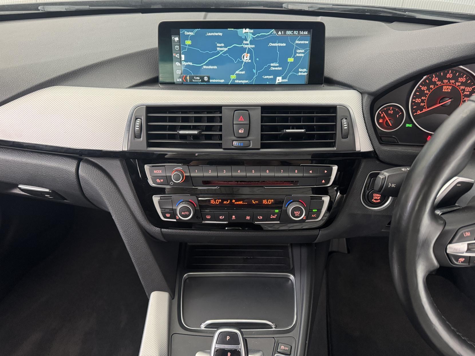 BMW 3 Series view 67