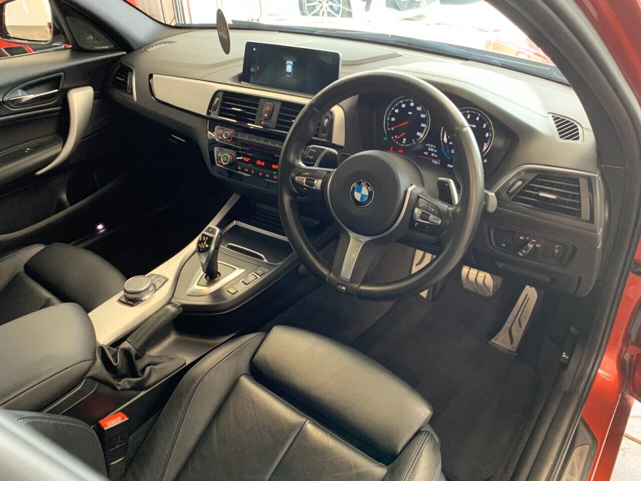BMW 1 Series view 21