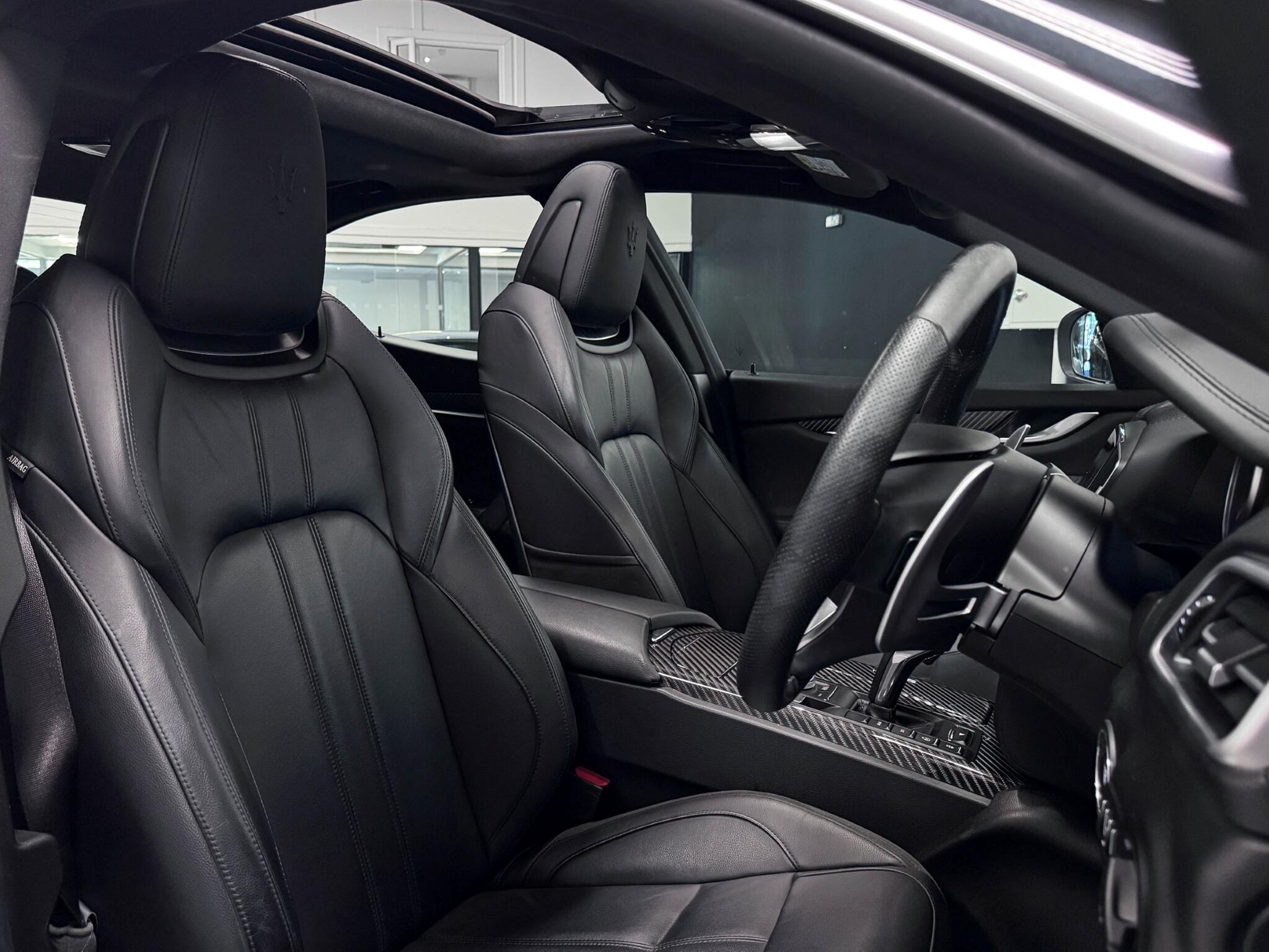 Maserati Ghibli view 24
