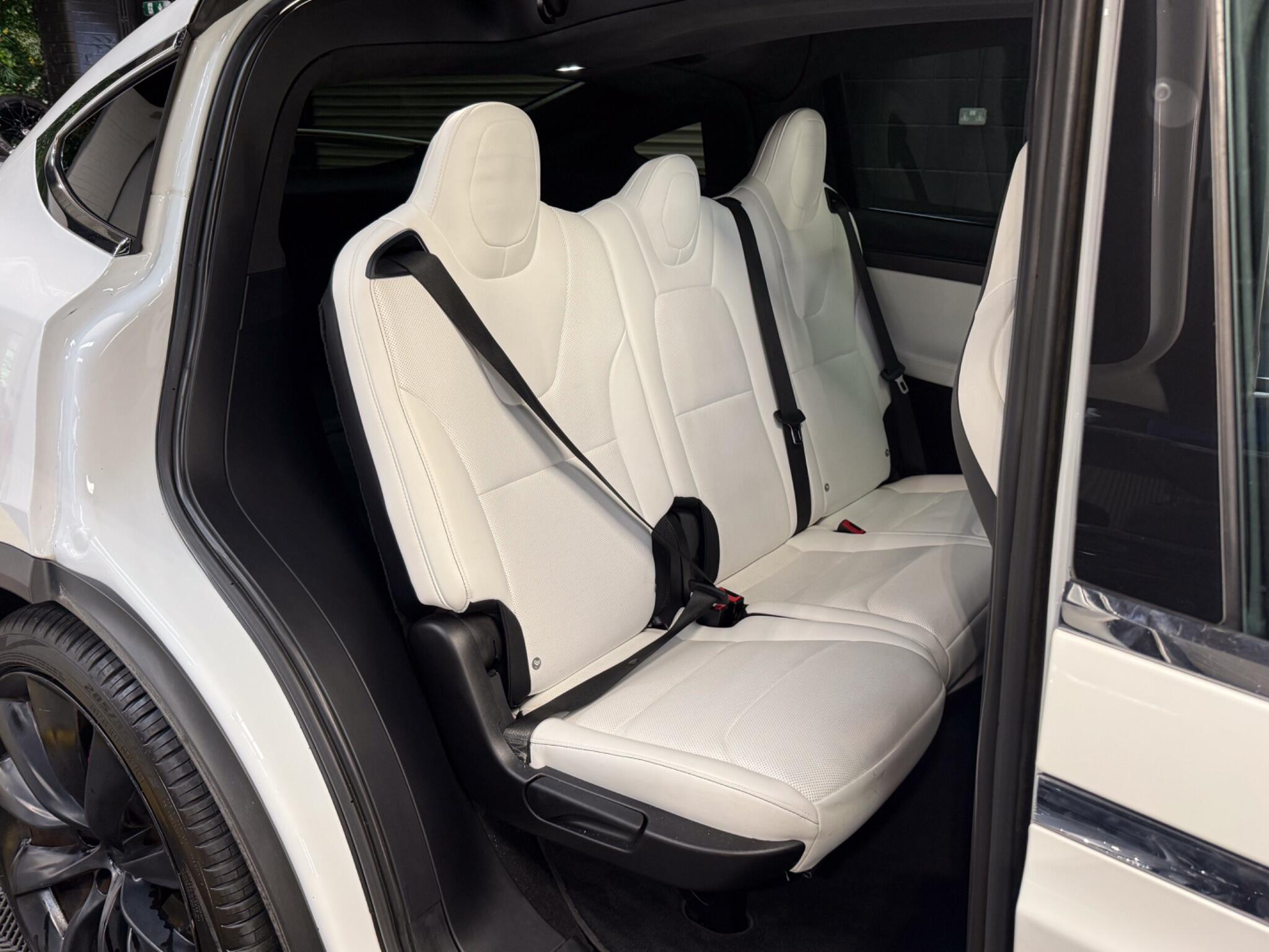 Tesla Model X view 15