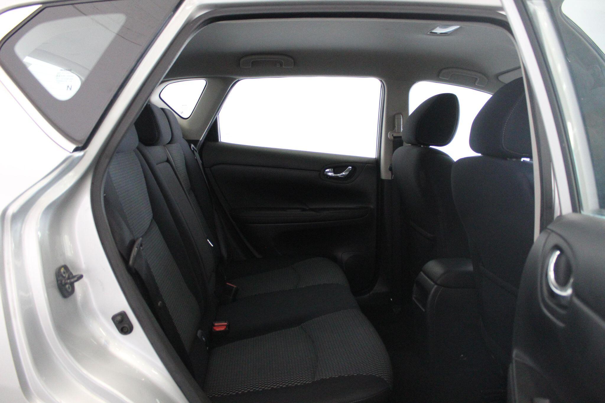 Nissan Pulsar view 48