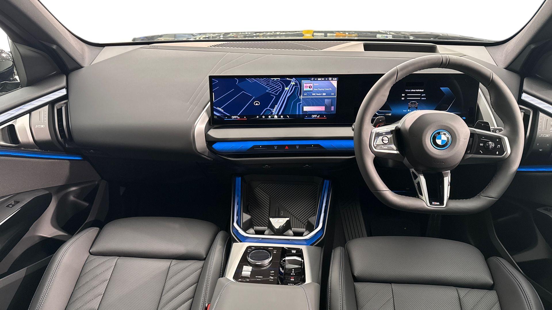 BMW X3 view 4