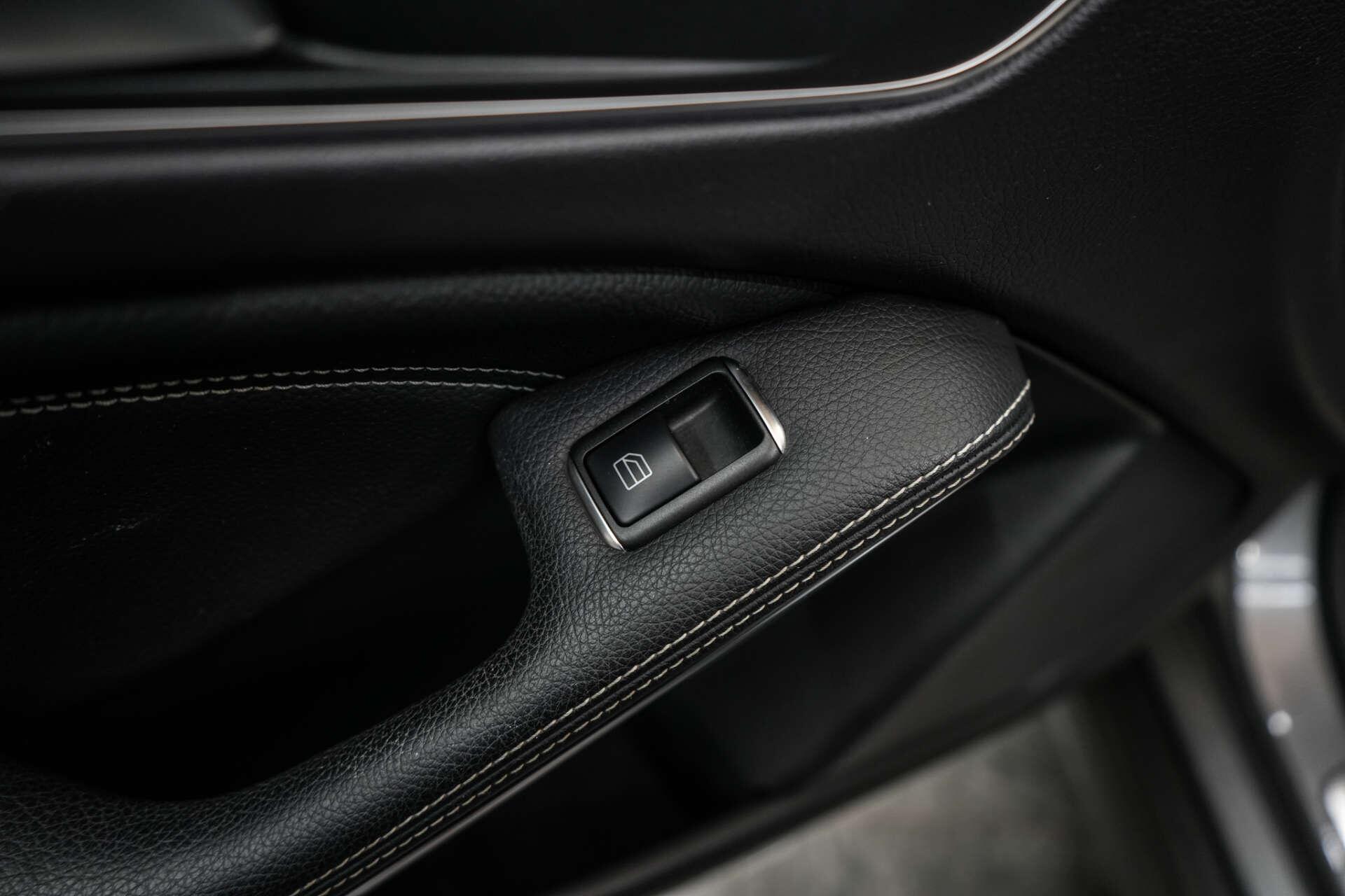 Mercedes-Benz Gla view 17