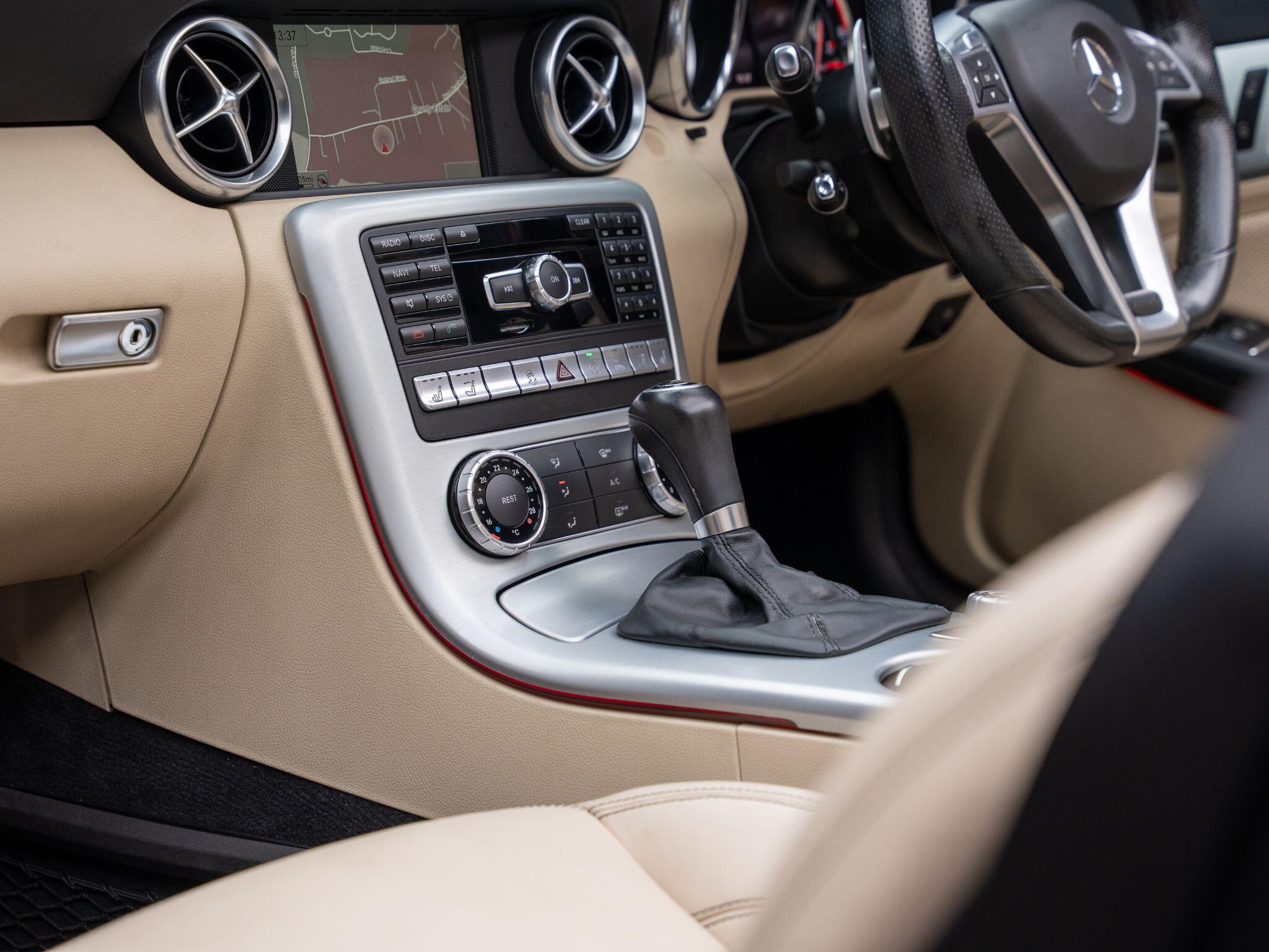 Mercedes-Benz SLK view 43