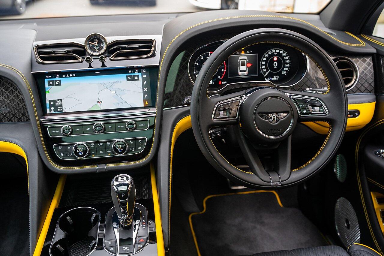 Bentley Bentayga view 78