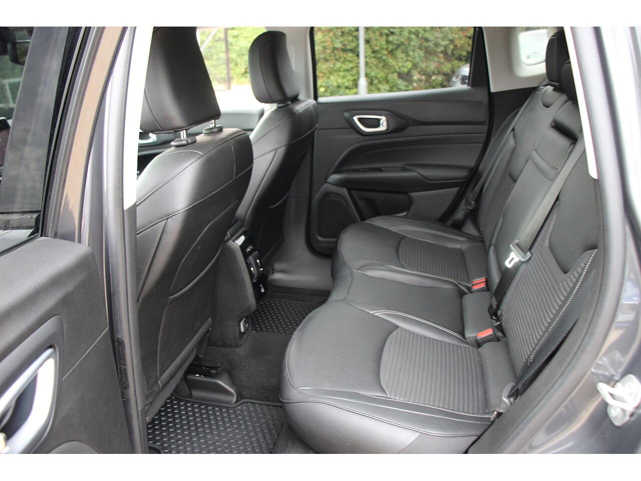 Jeep Compass view 17