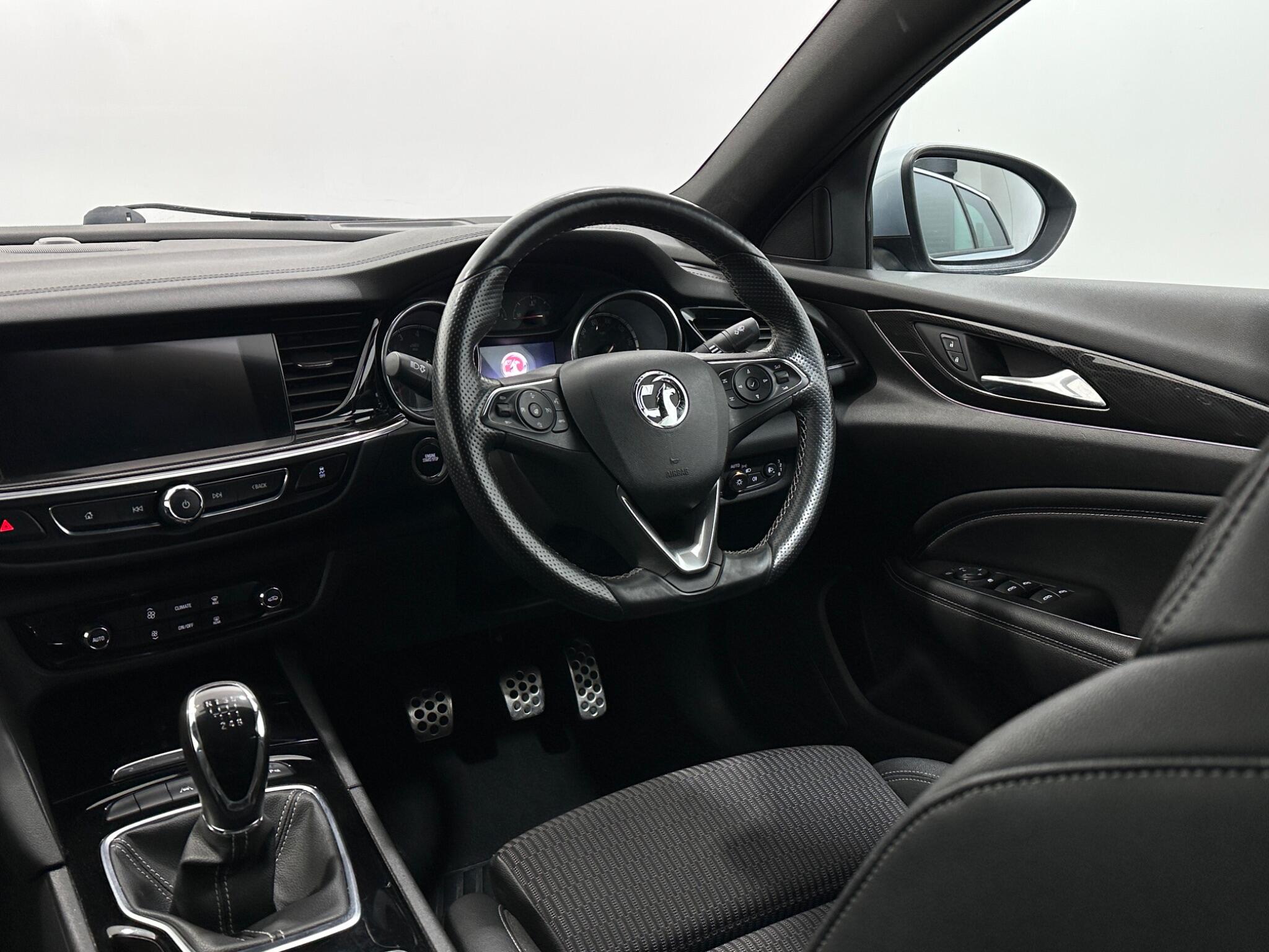 Vauxhall Insignia view 12