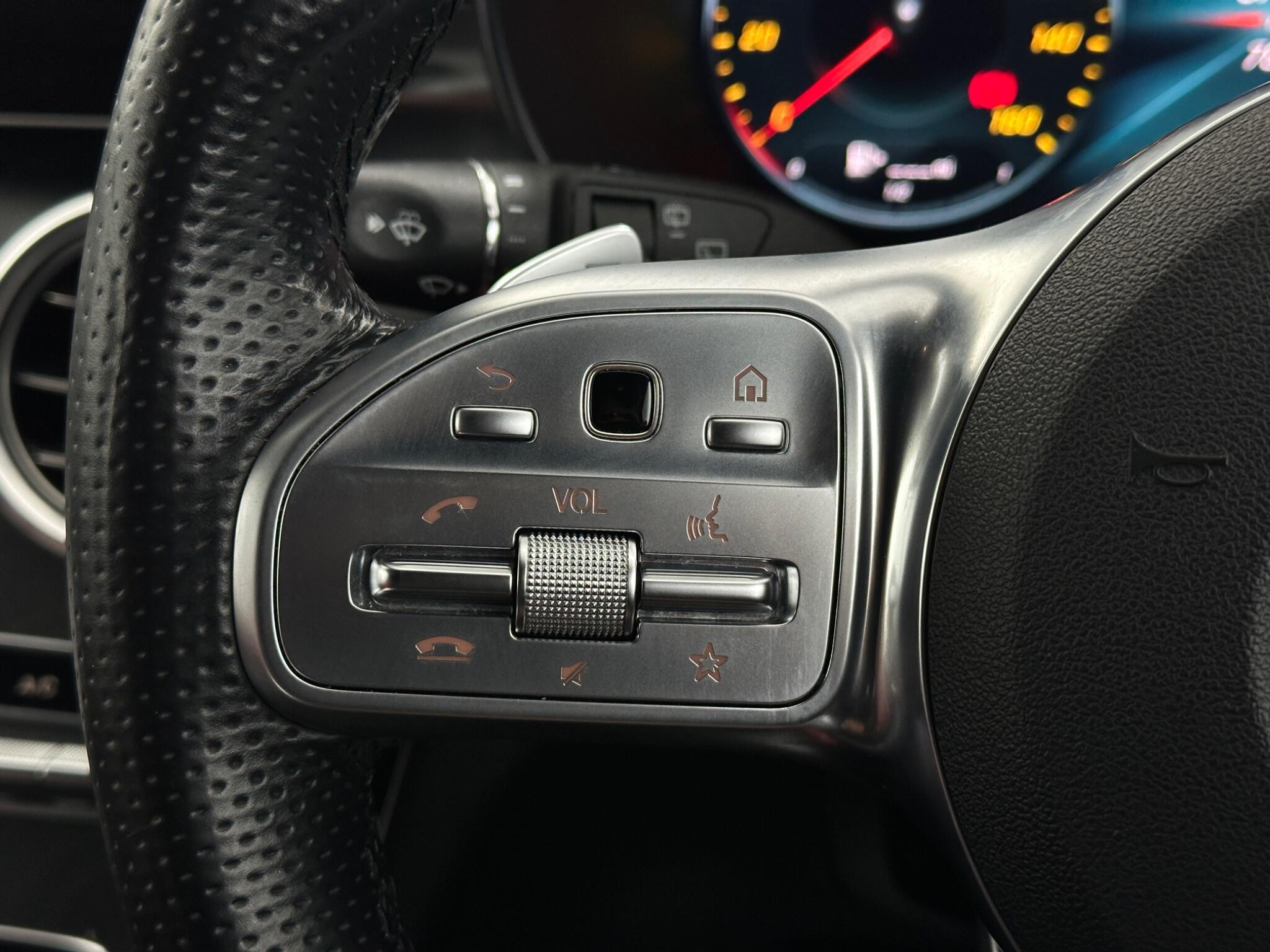 Mercedes-Benz C Class view 15