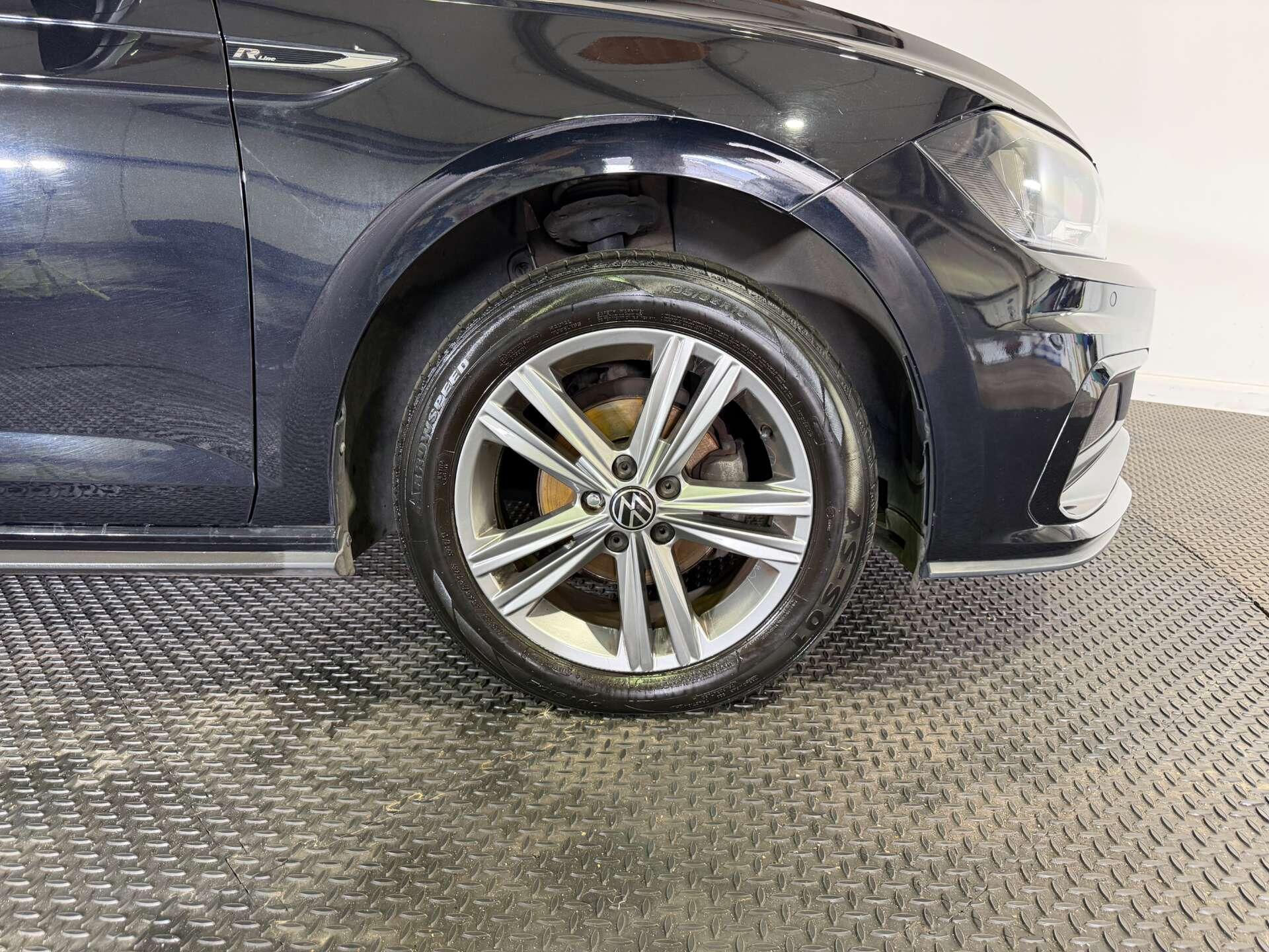 Volkswagen Polo view 57