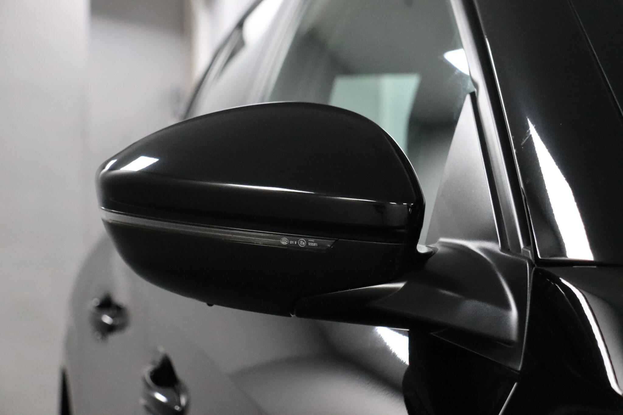 Peugeot 208 view 47