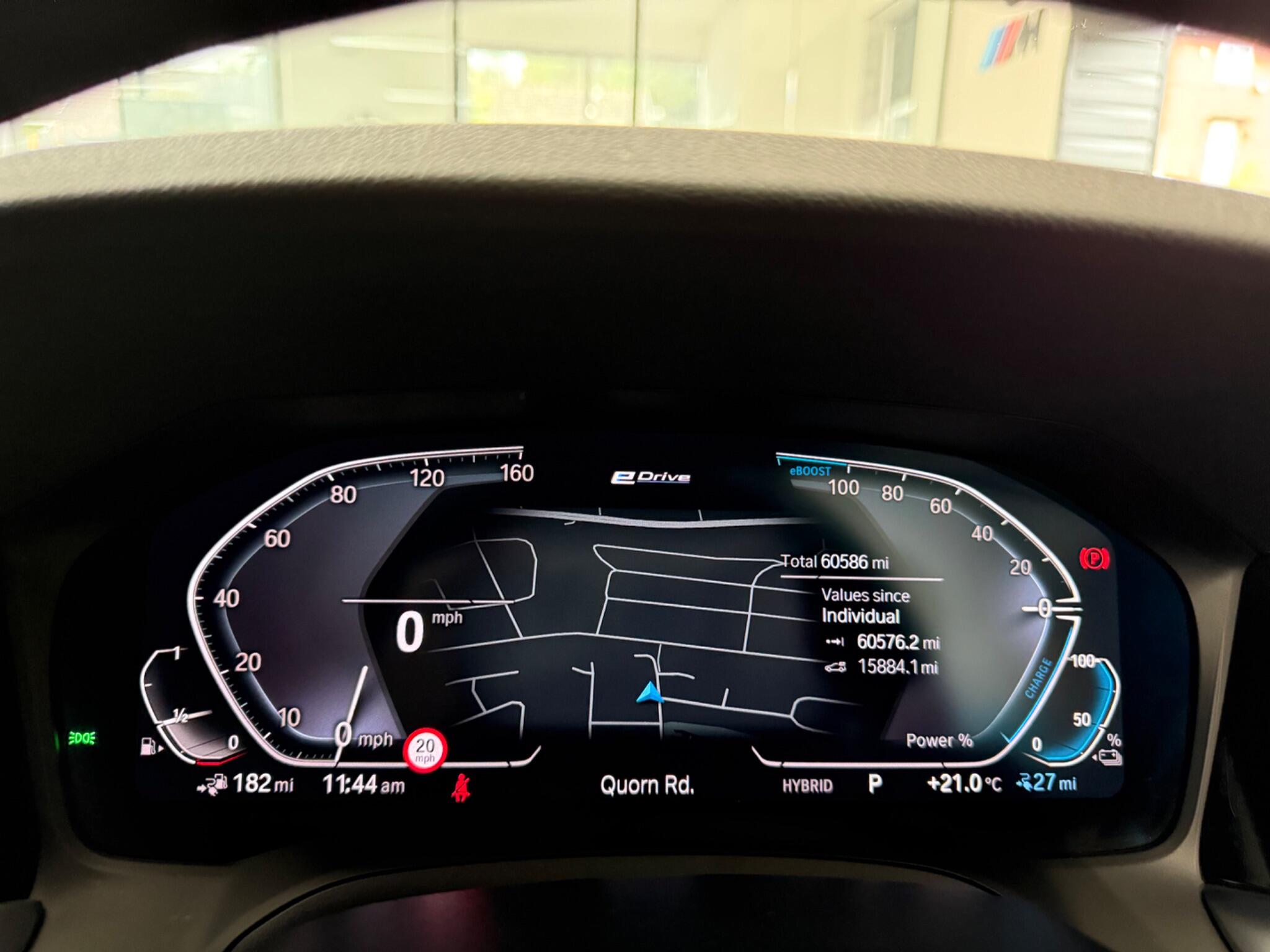 BMW 3 Series view 19