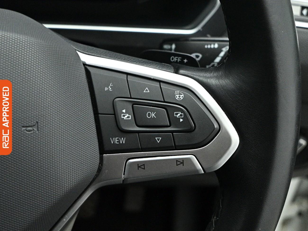 Volkswagen Tiguan Allspace view 22