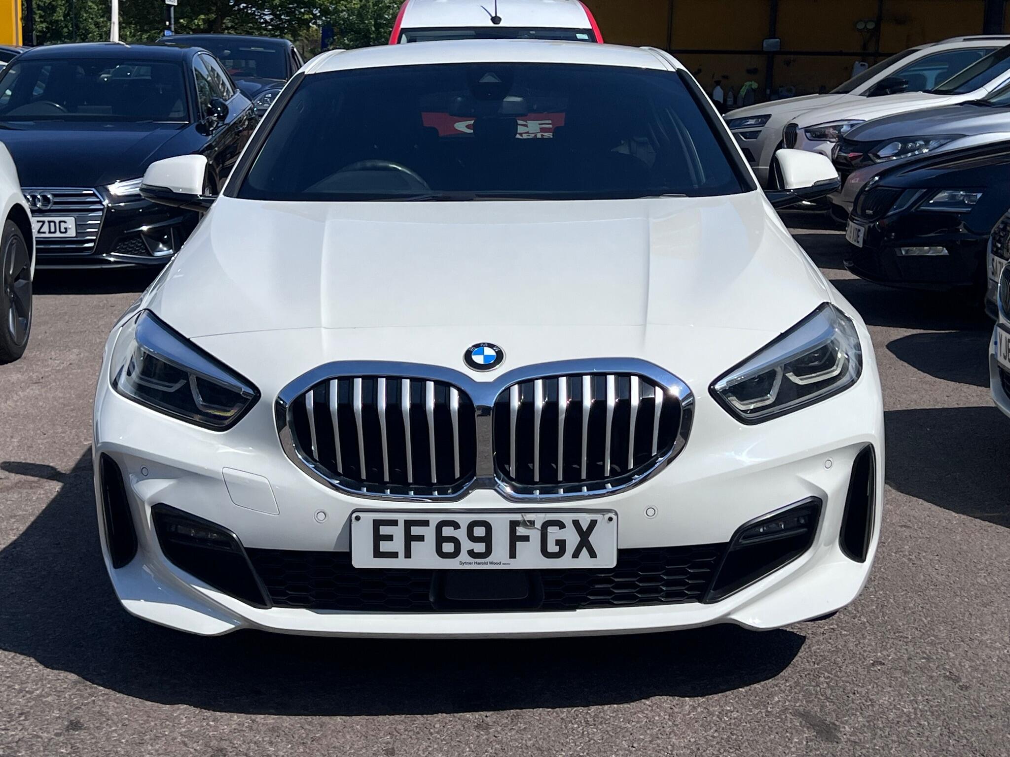 BMW 1 Series view 3