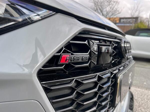 Audi RS6 Avant view 68